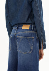 AALTHEA MID WAIST BARREL JEANS | fade