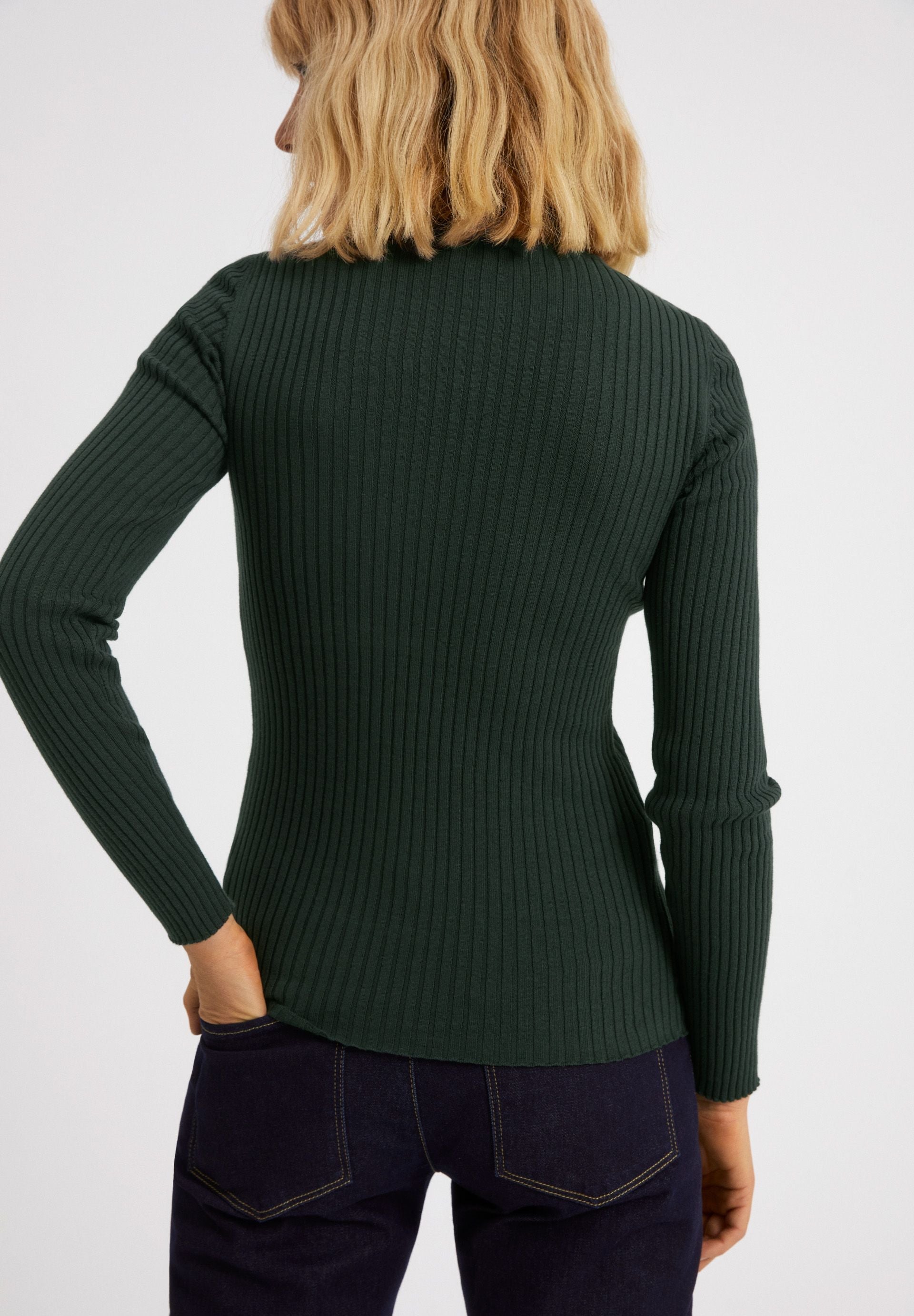 ALAANIA | vintage green