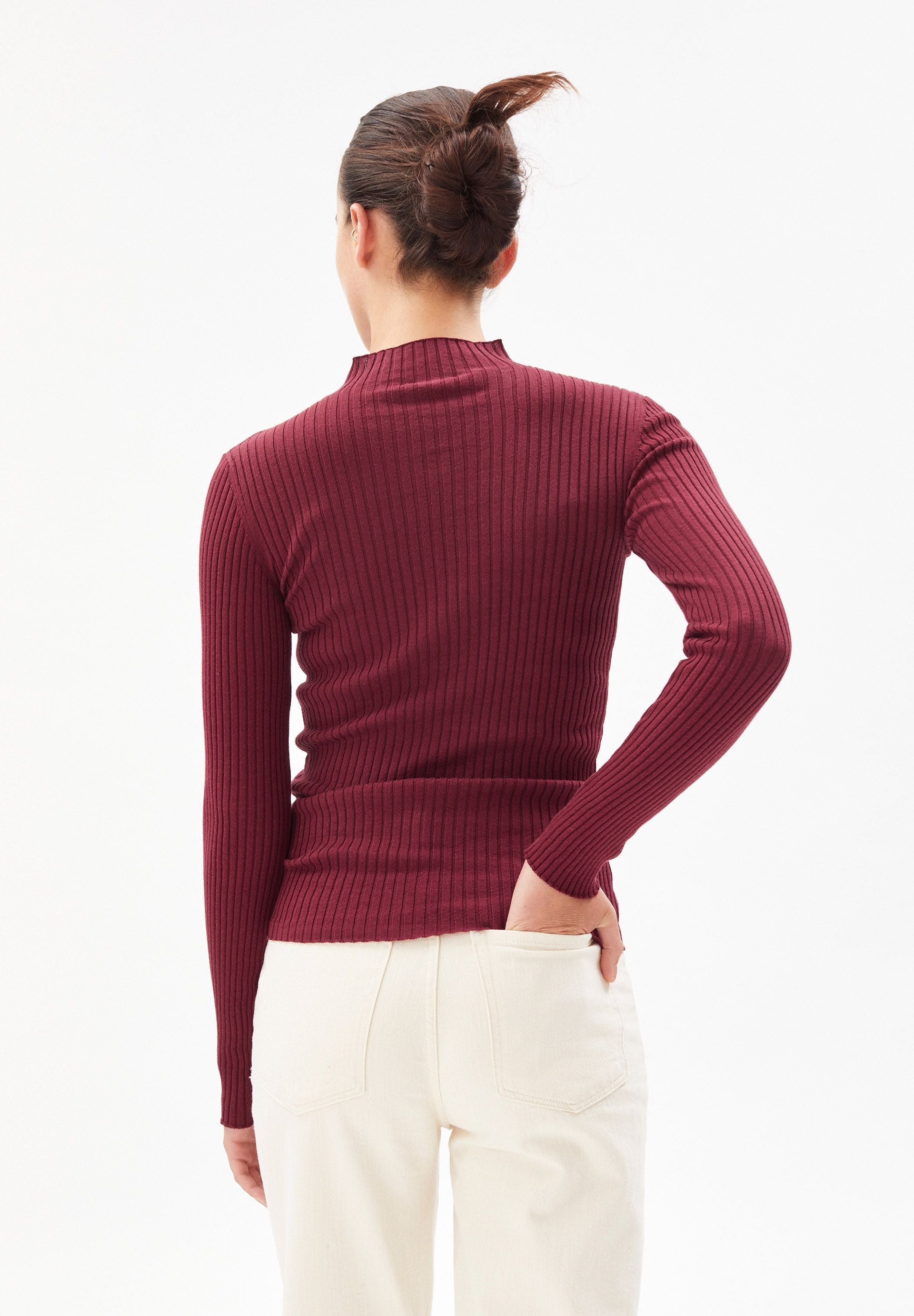 ALAANIA | ruby red