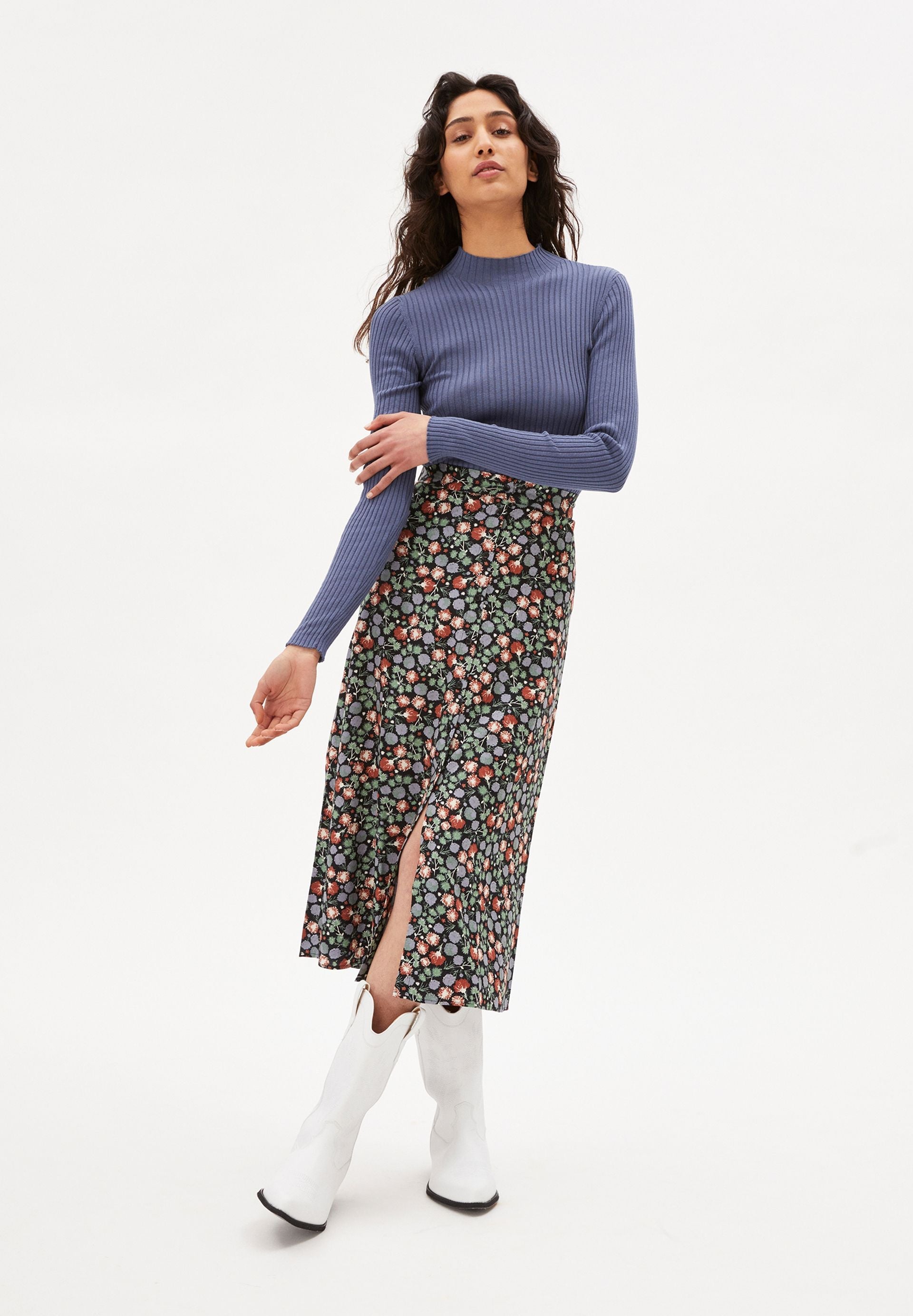 ALAANIA | shadow blue