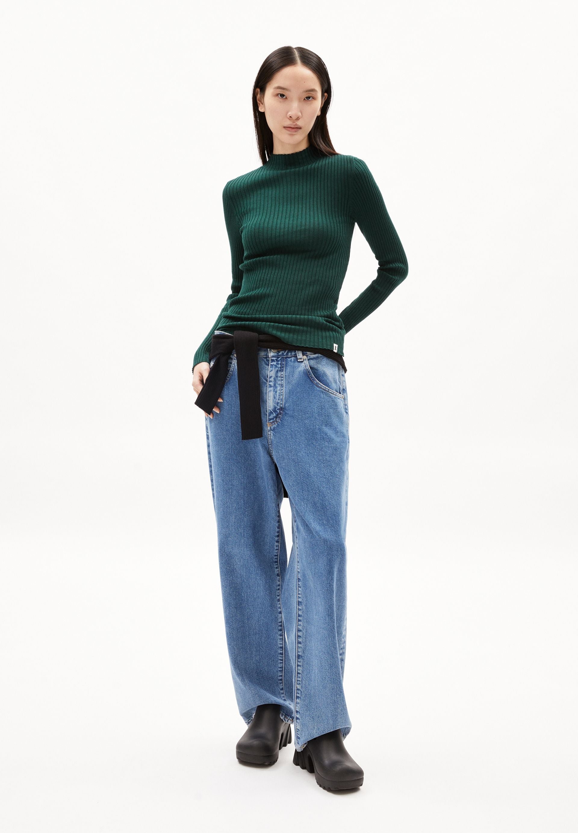 ALAANIA | teal stone