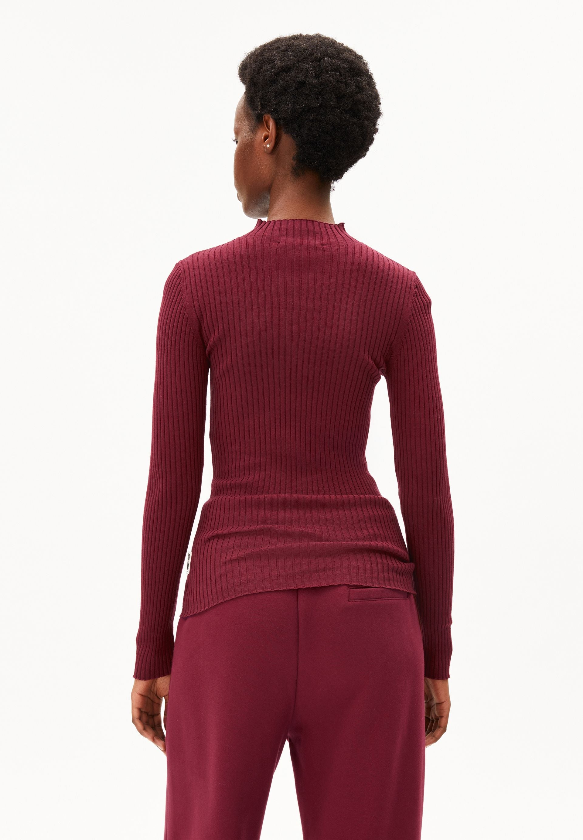 ALAANIA | velvet red