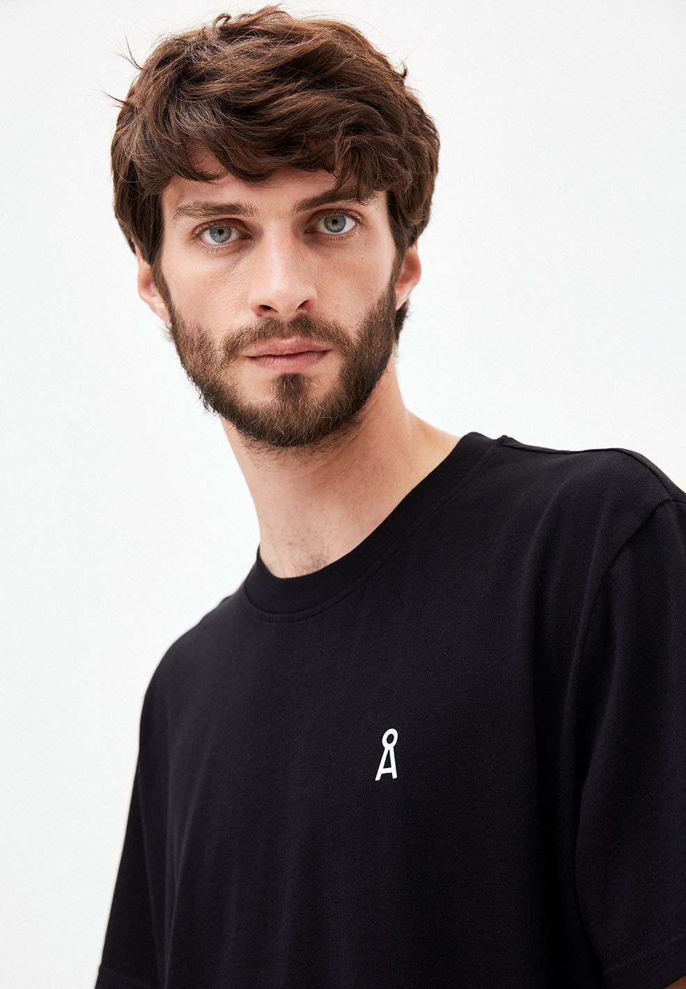 AADNAN CAPSULE.03 | black