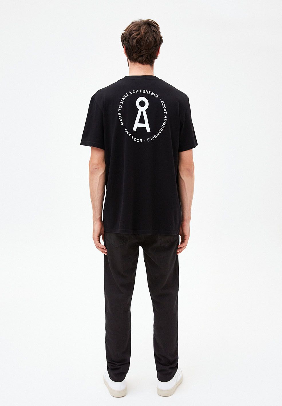 AADNAN CAPSULE.04 | black
