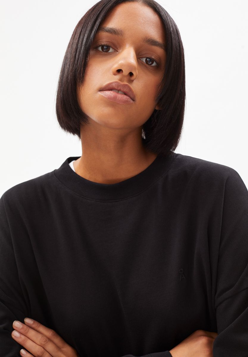 AALEXJAA | black