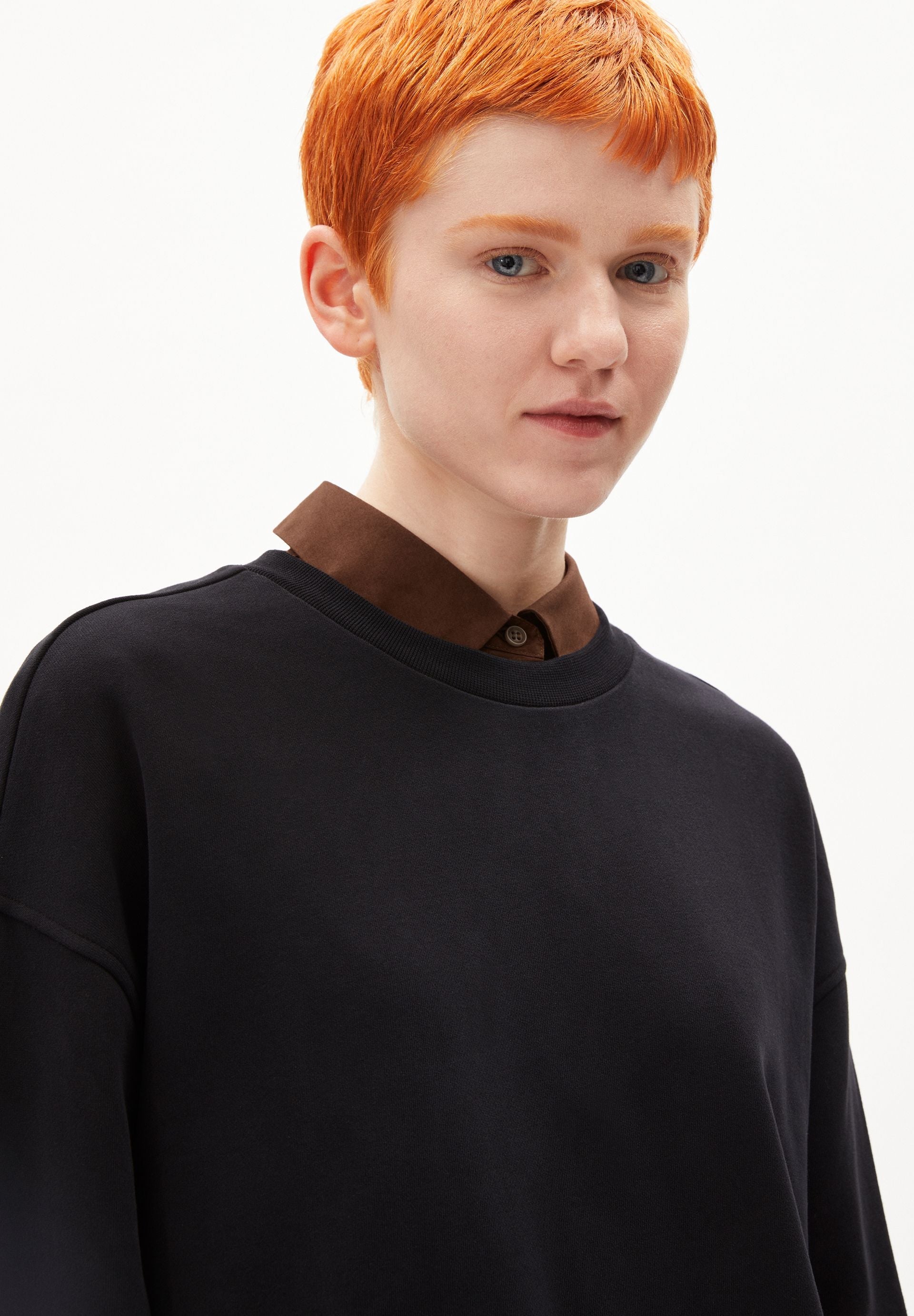 AARIN | black