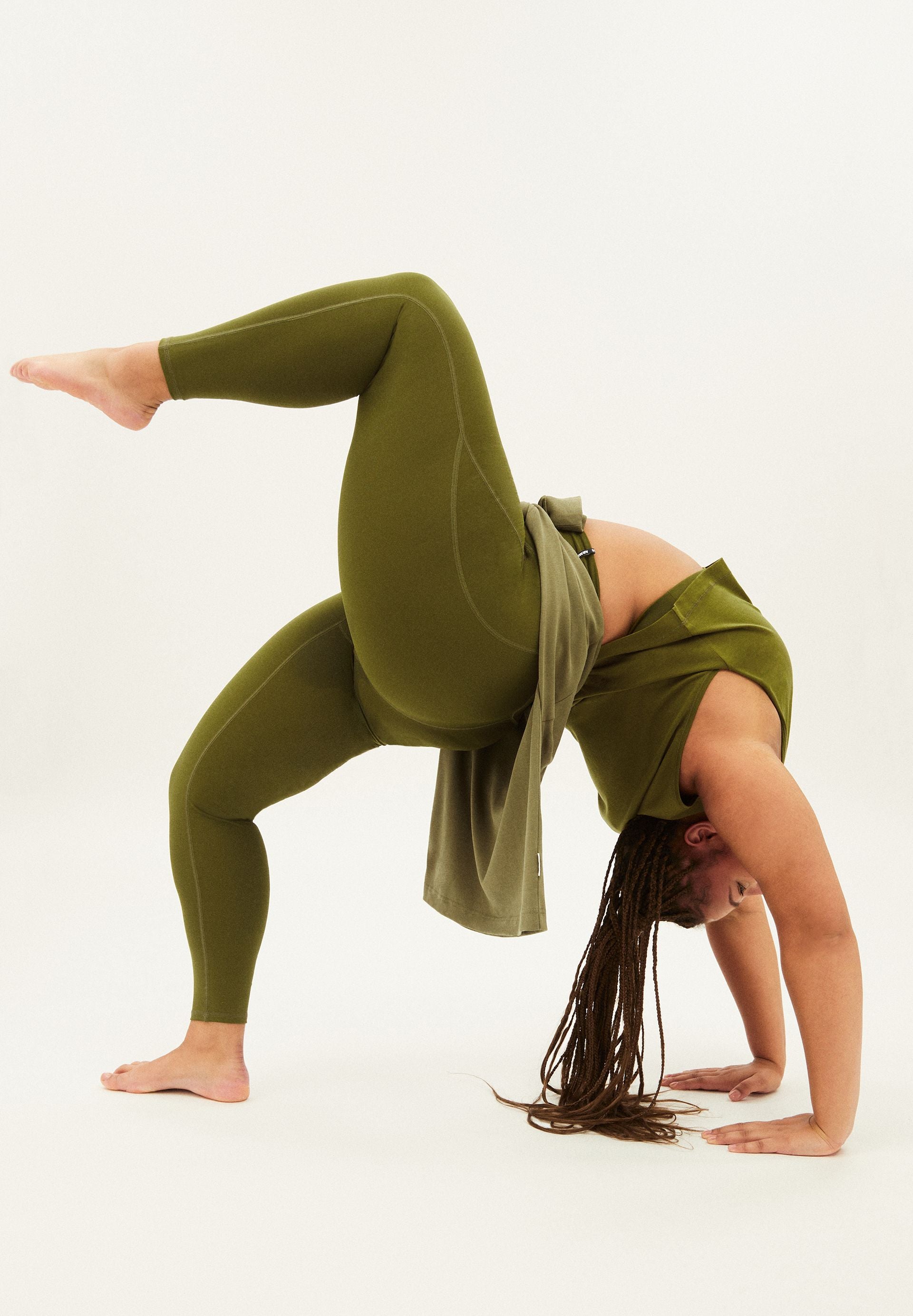 AASANA LI | avocado