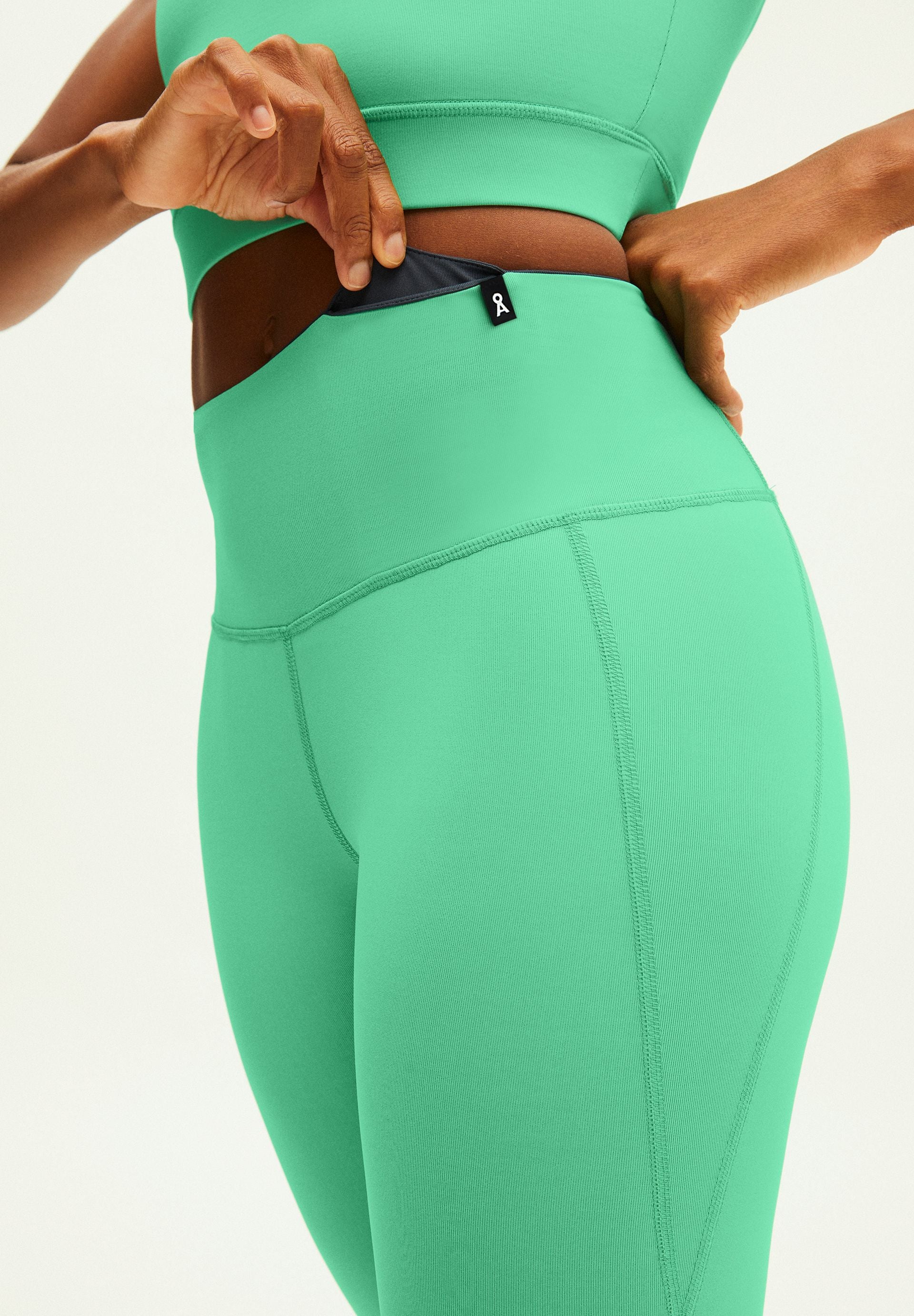 AASANA LI | bright lime-indigo
