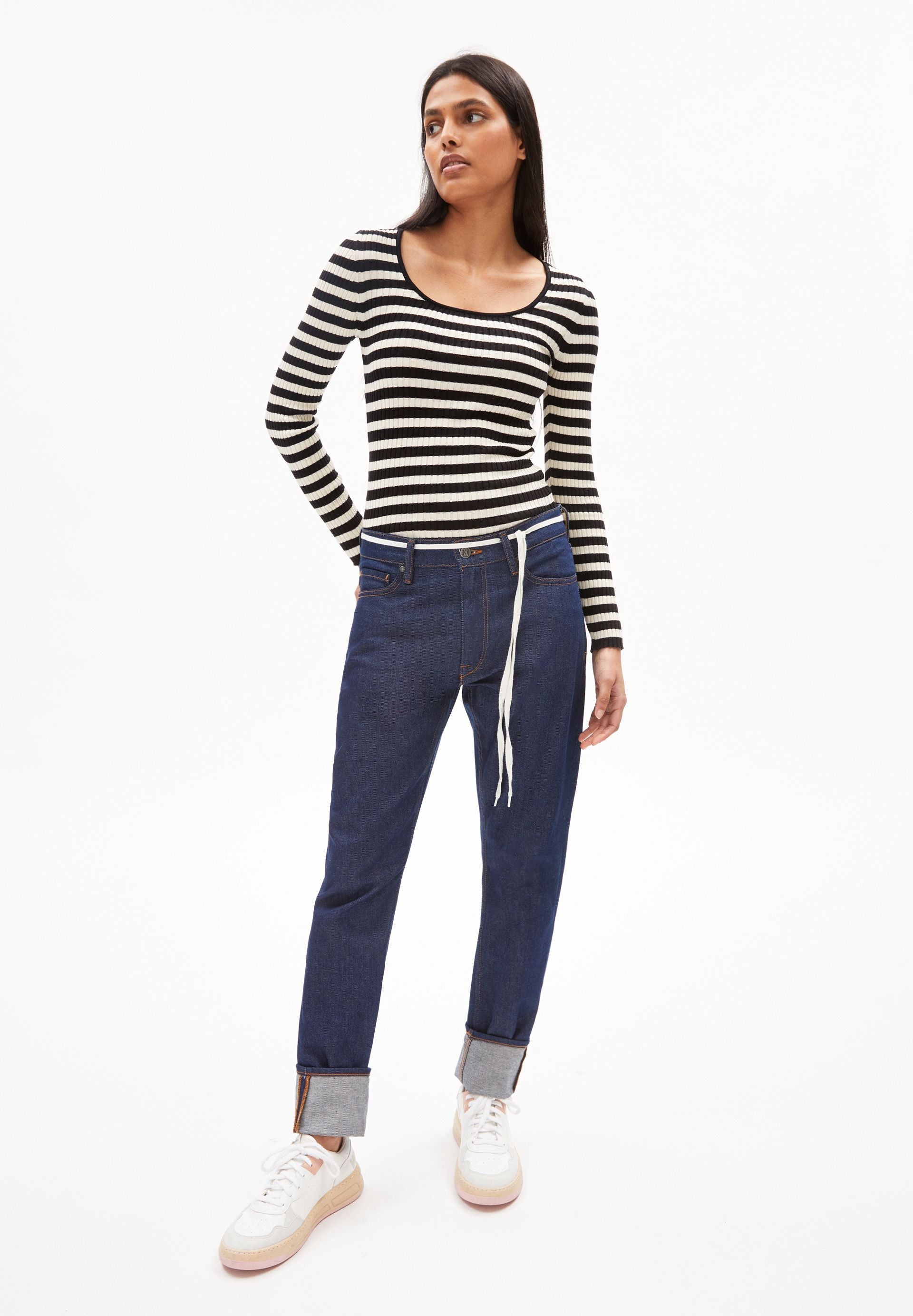 ALAANIA CREWNECK STRIPE | black-oatmilk