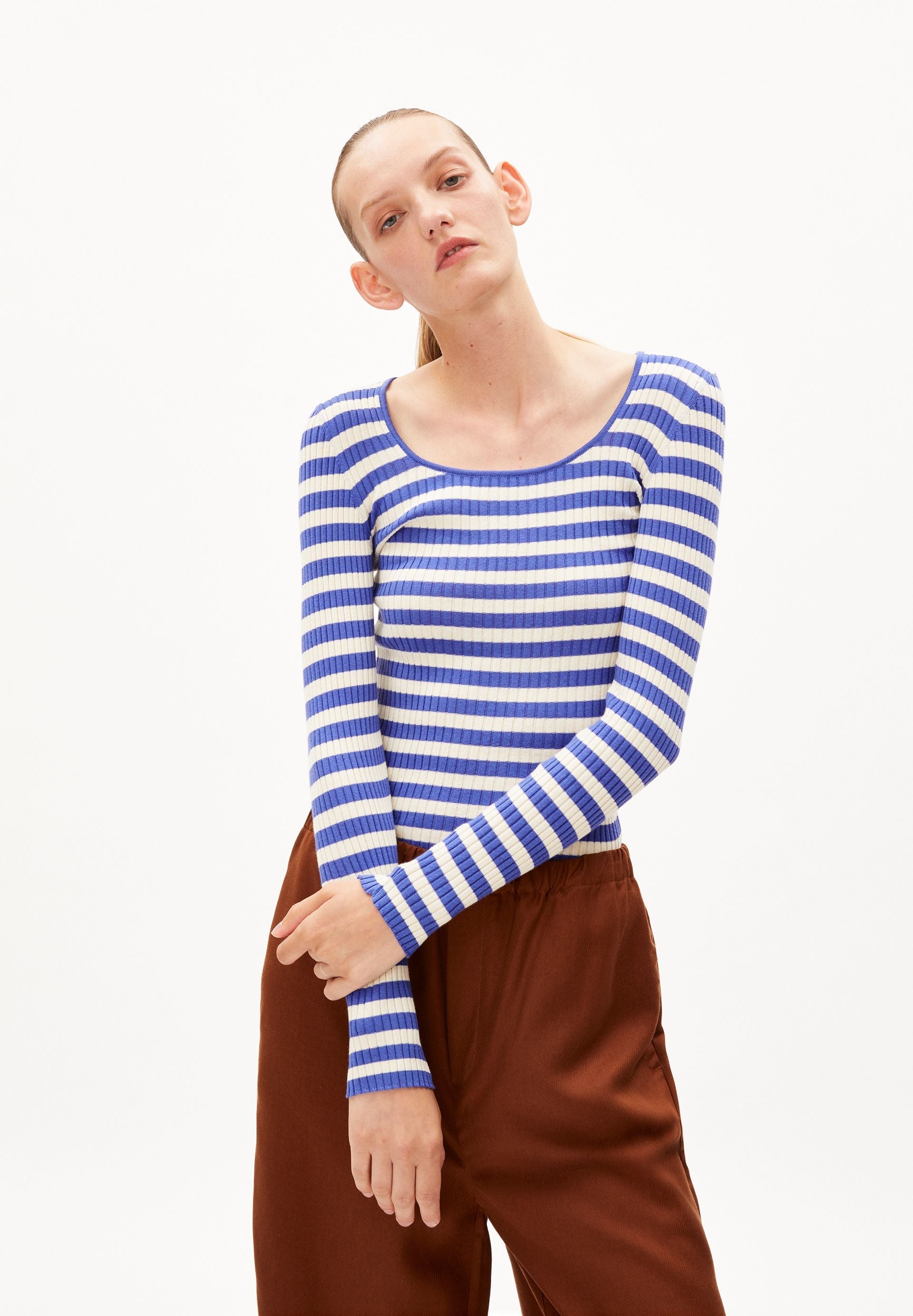 ALAANIA CREWNECK STRIPE