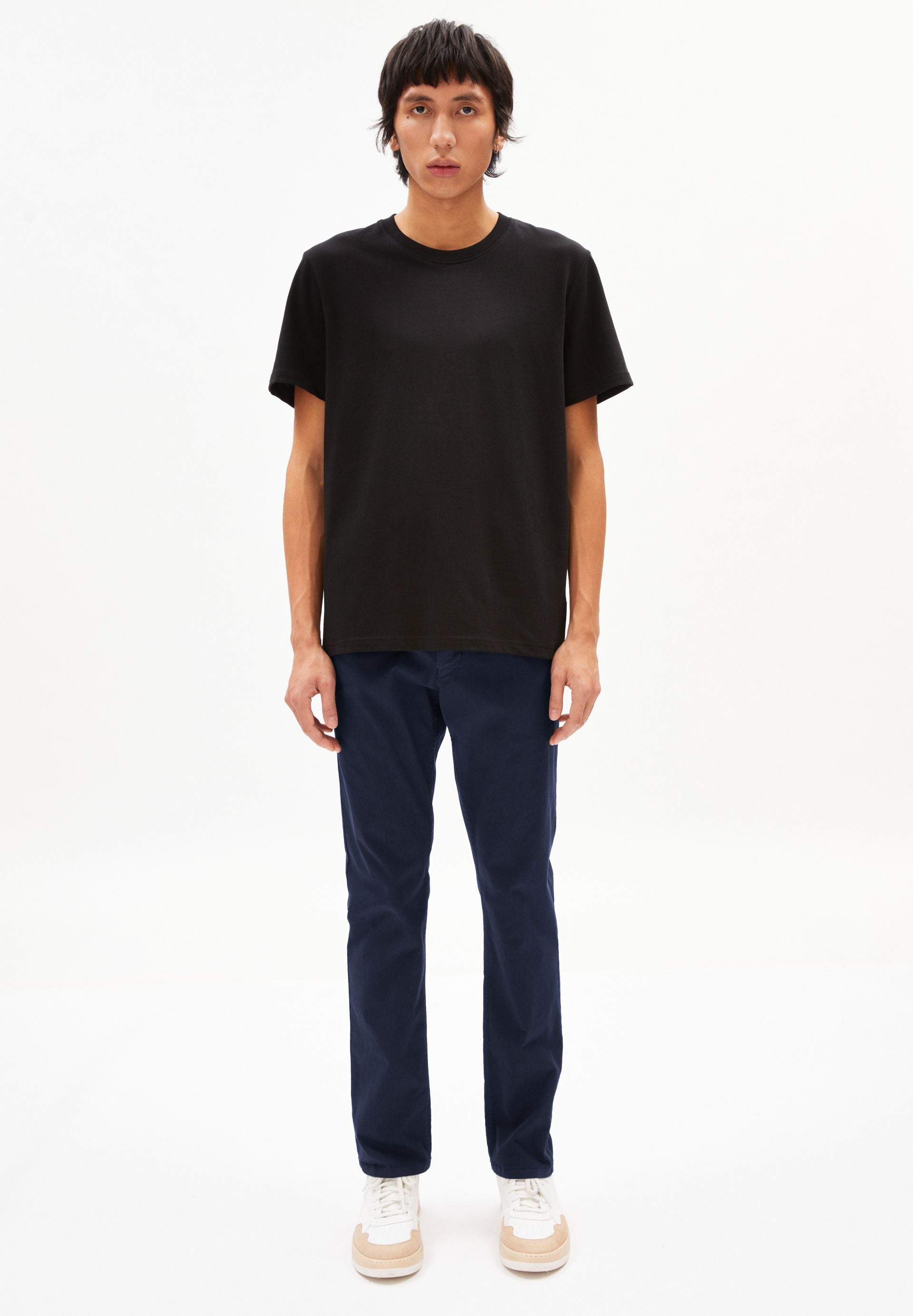 AATO REGULAR | night sky