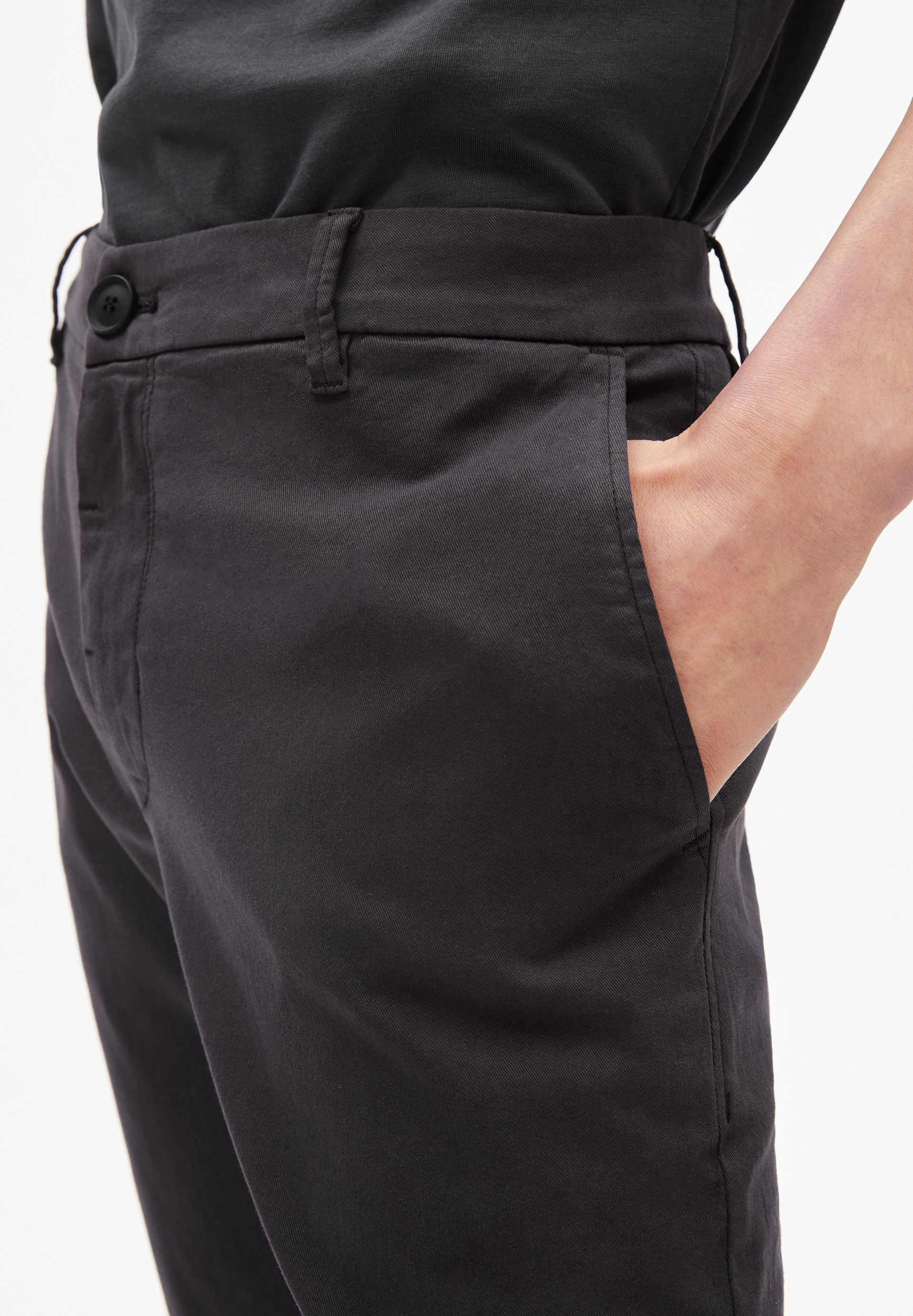 AATO REGULAR | graphite
