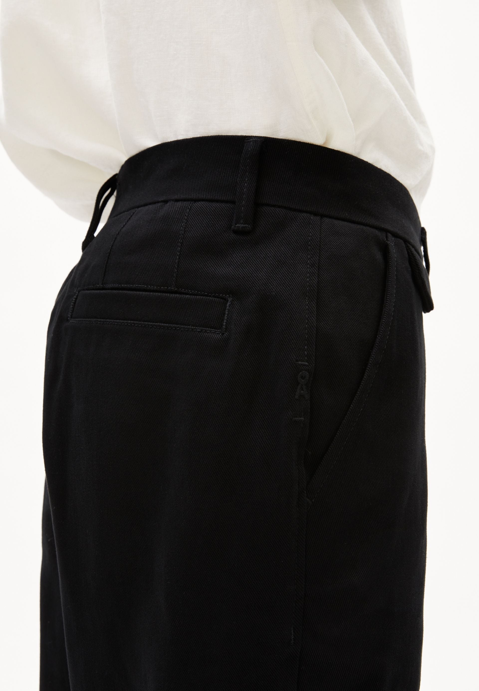 ALVAARO PREMIUM | black