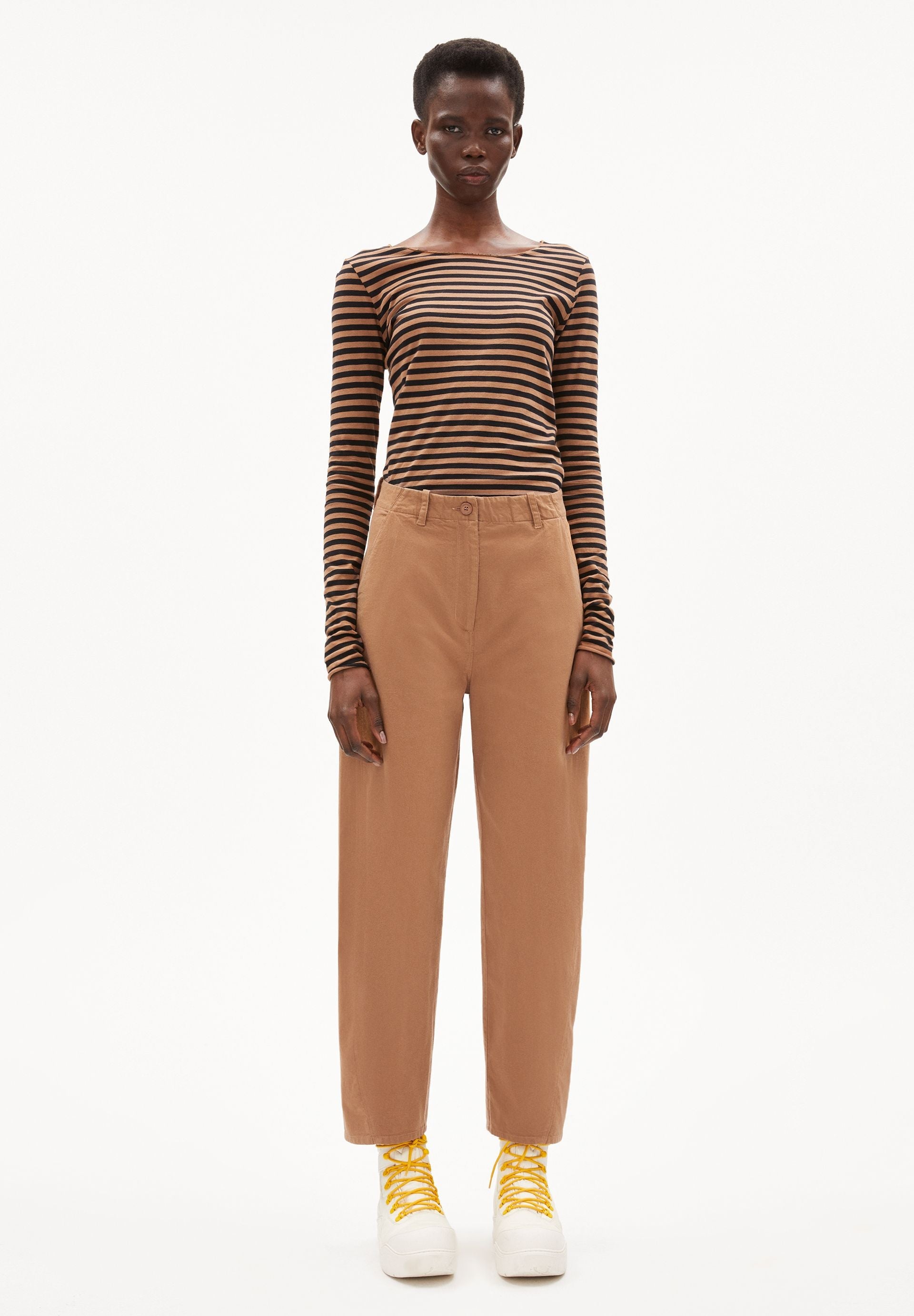ALIVAA BRUSHED | cedar wood
