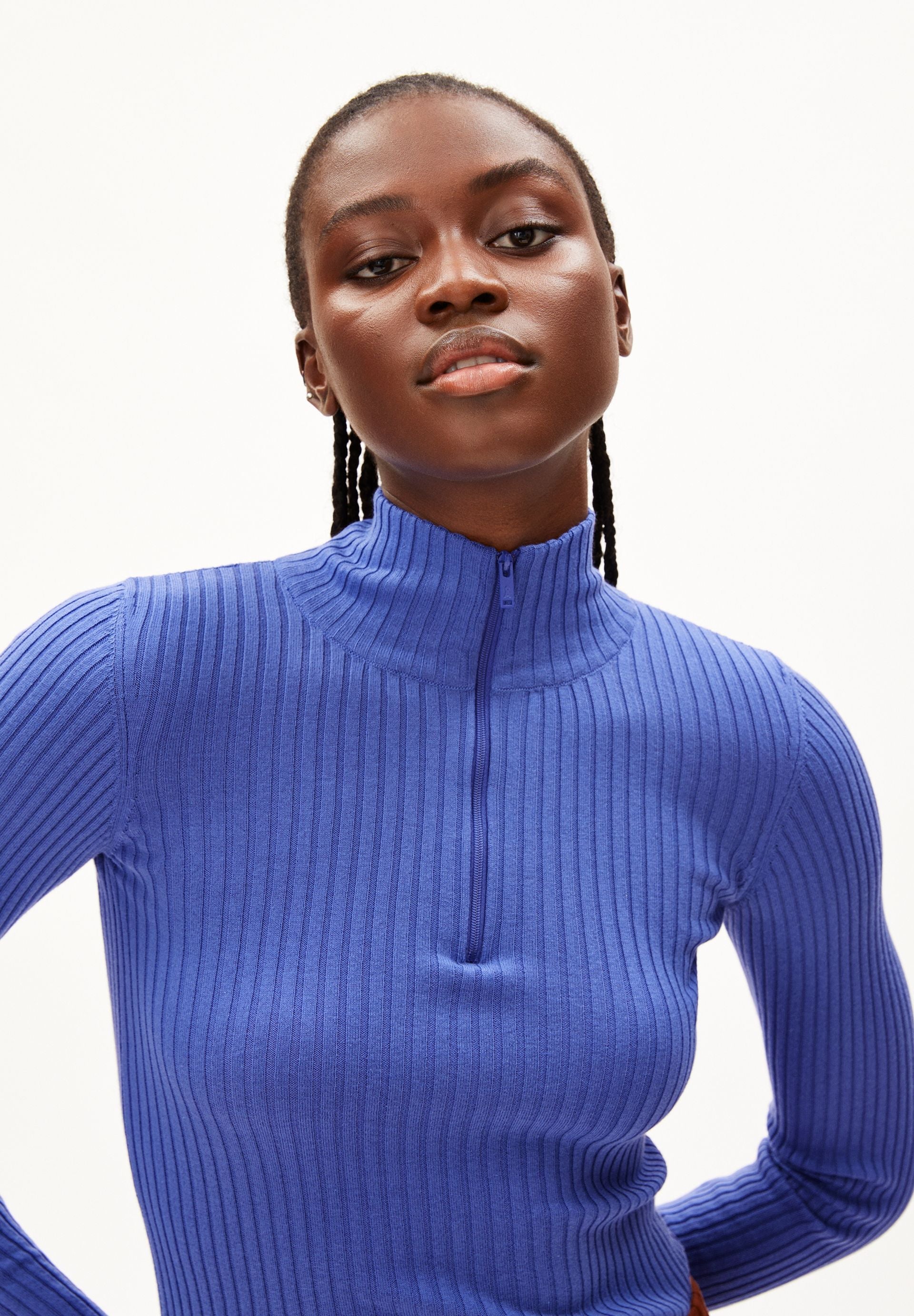 ALAALE TROYER | vibrant violet