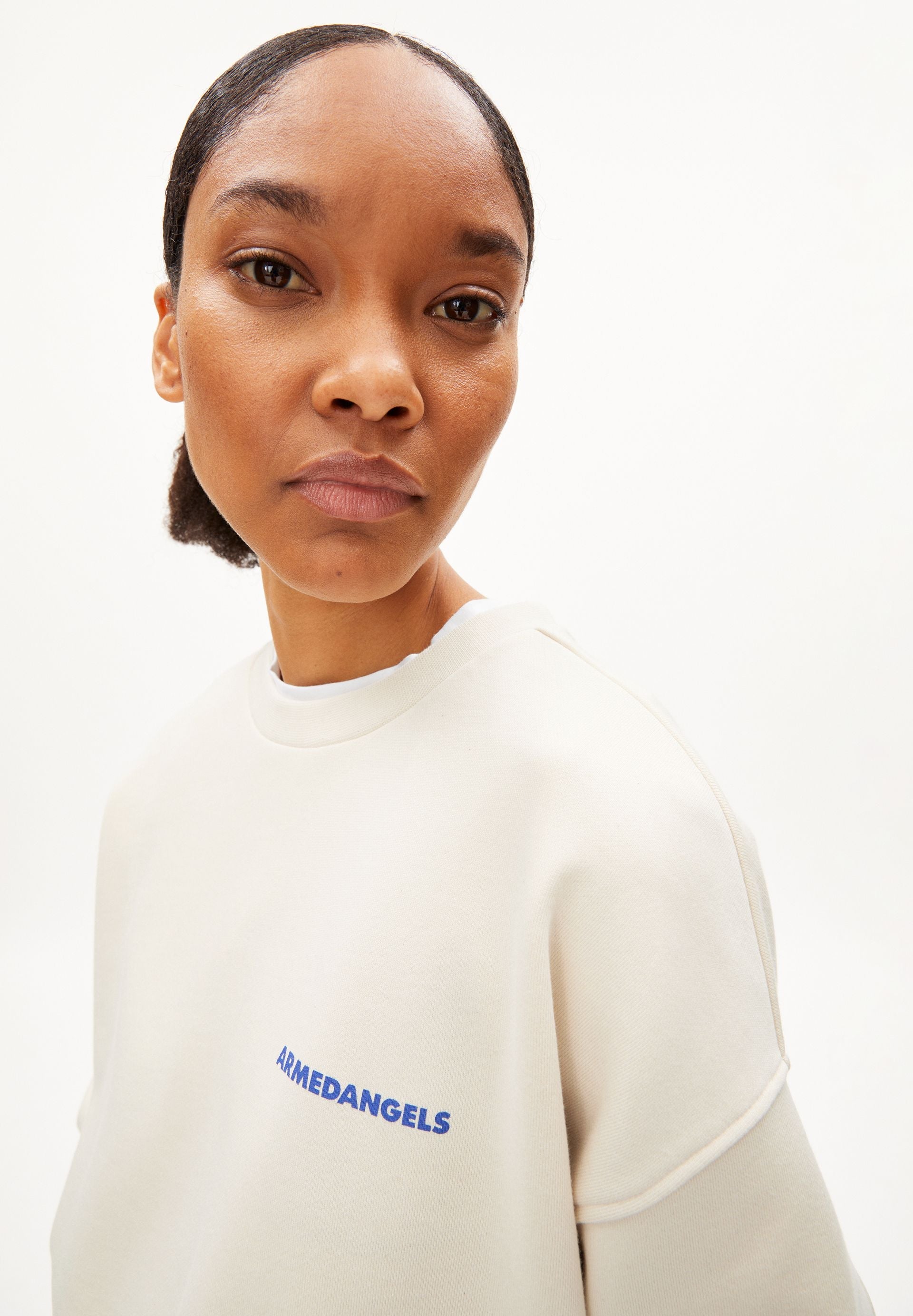 AARIN COLOMBE | undyed