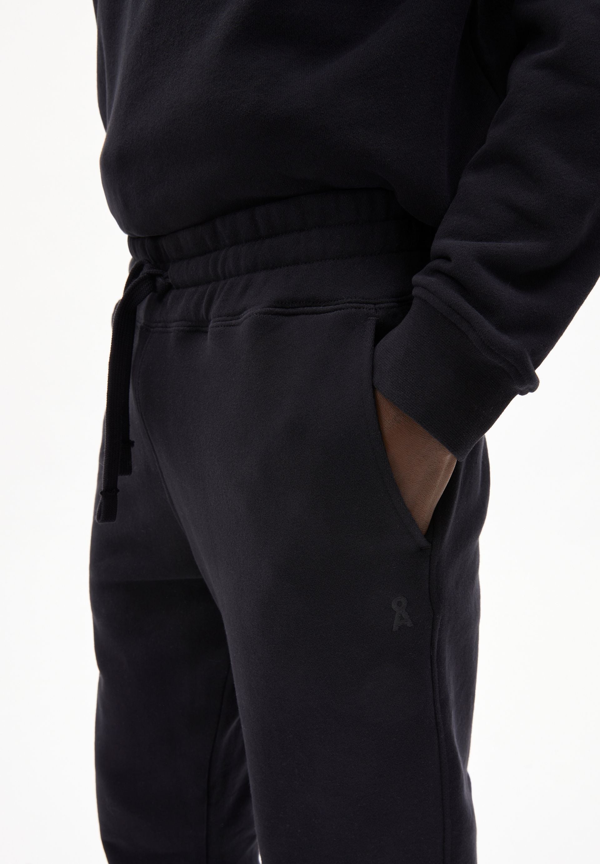 AARDO COMFORT | black