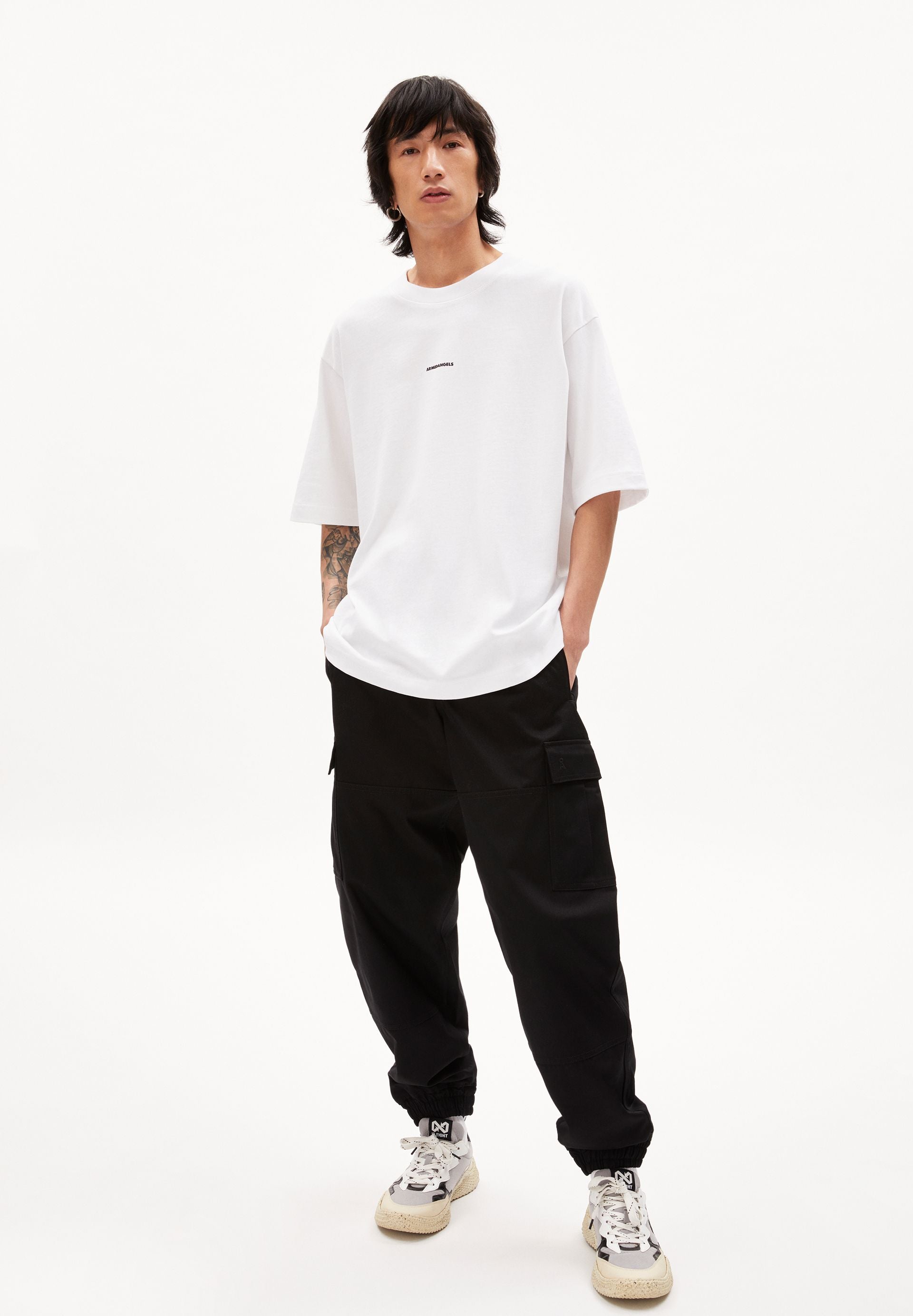 AALOX | white
