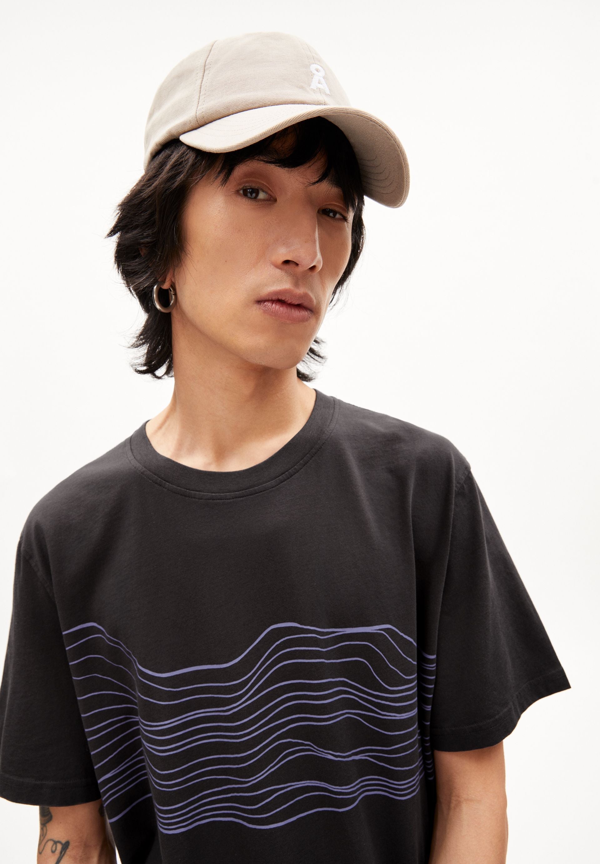 AADONI SOUND WAVES | graphite