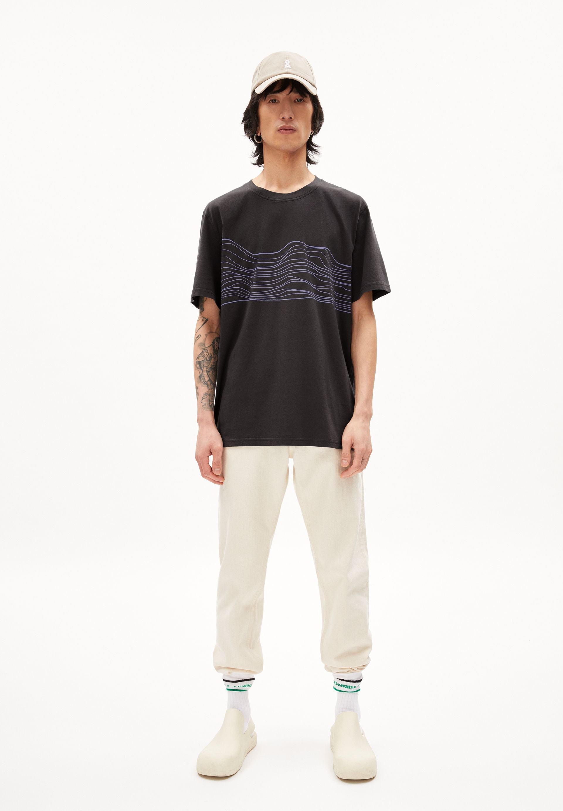 AADONI SOUND WAVES | graphite