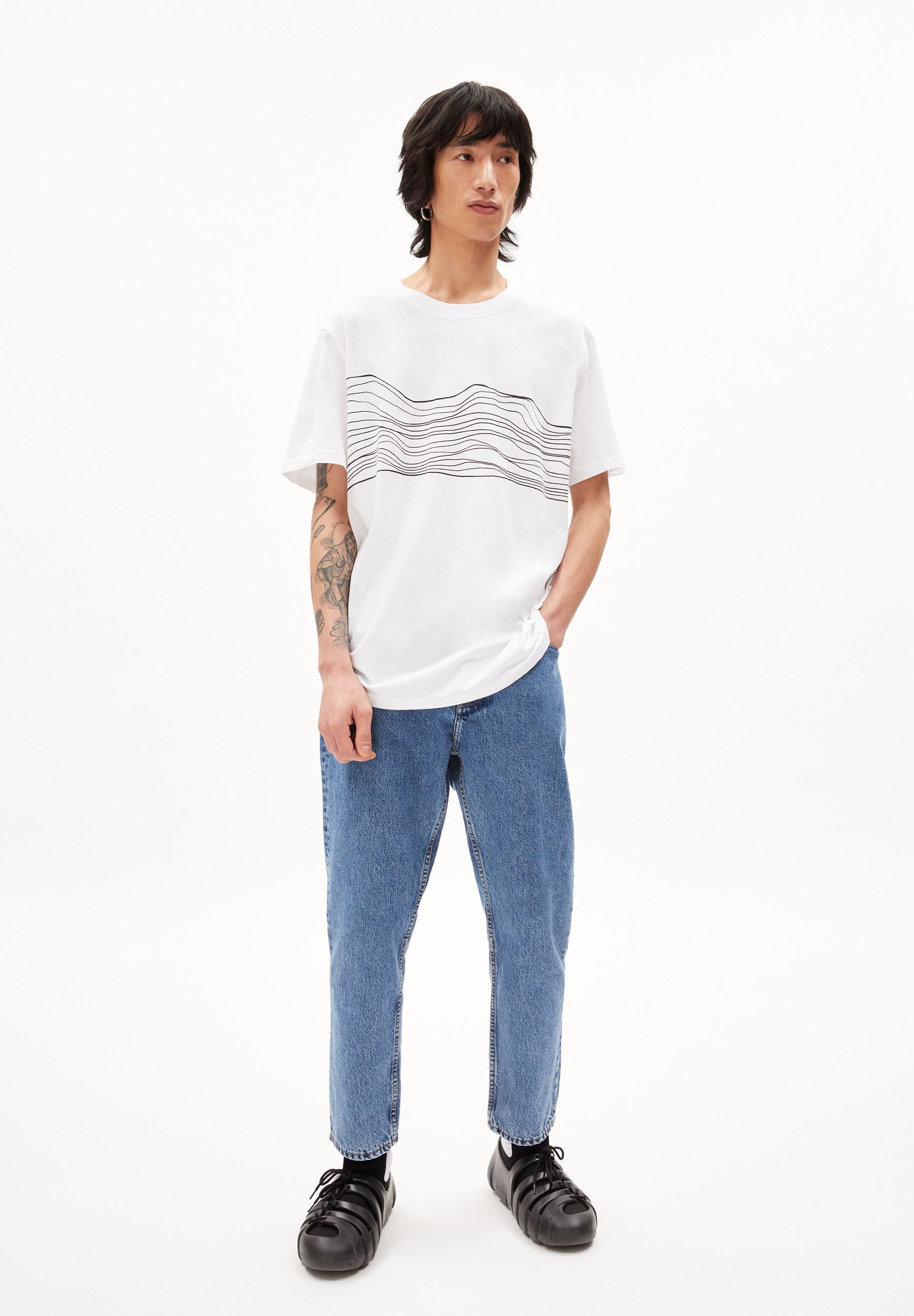 AADONI SOUND WAVES | white