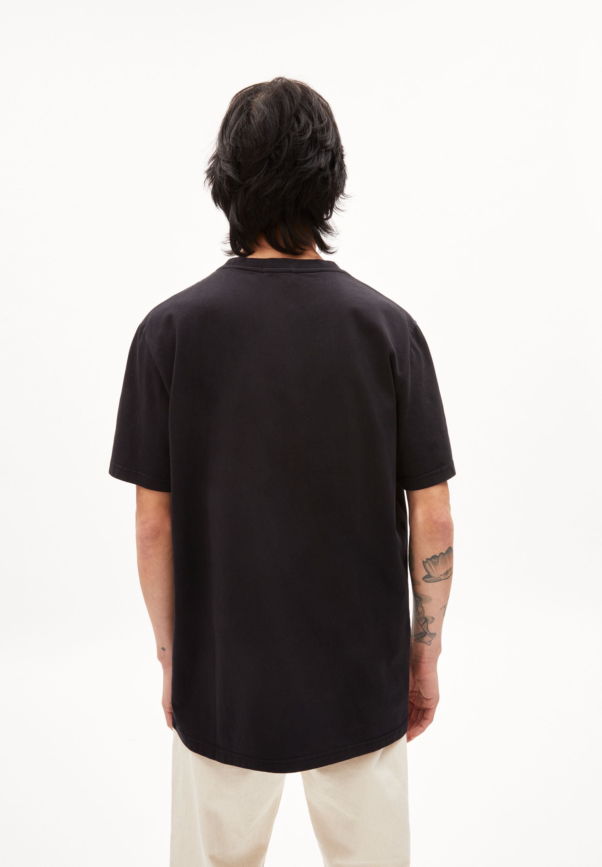 AADONI A SIGNATURE | black