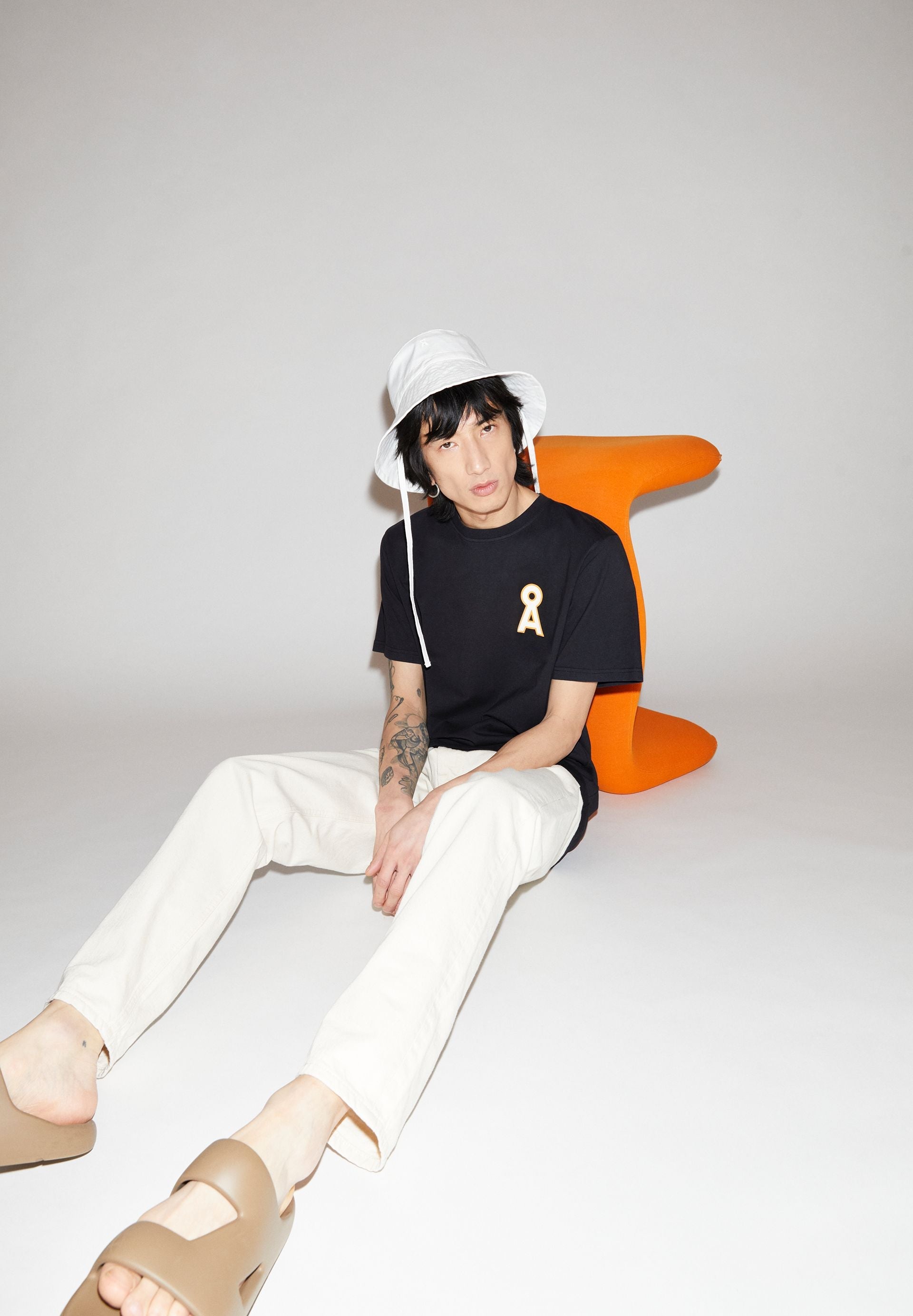 AADONI A SIGNATURE | black