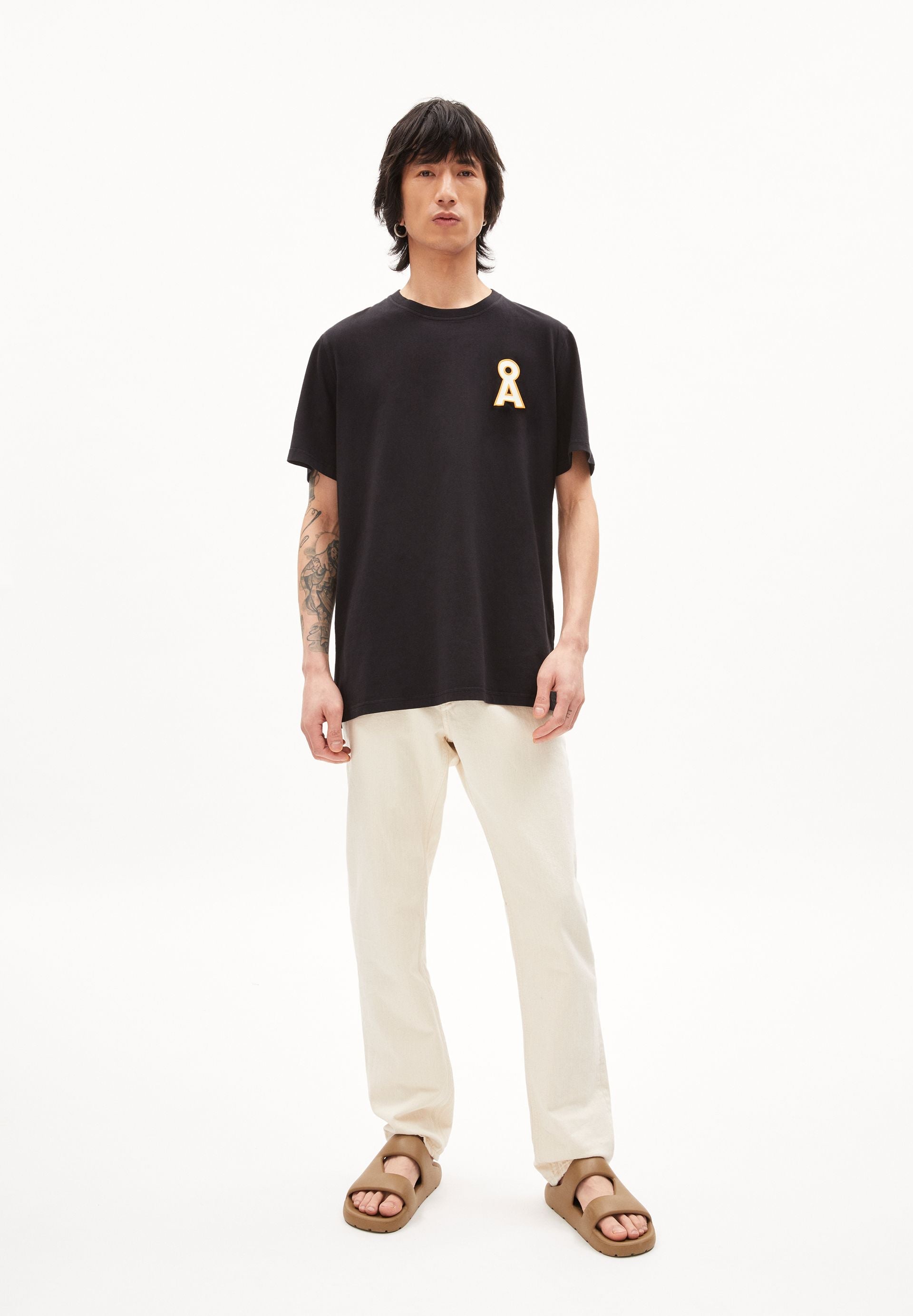 AADONI A SIGNATURE | black
