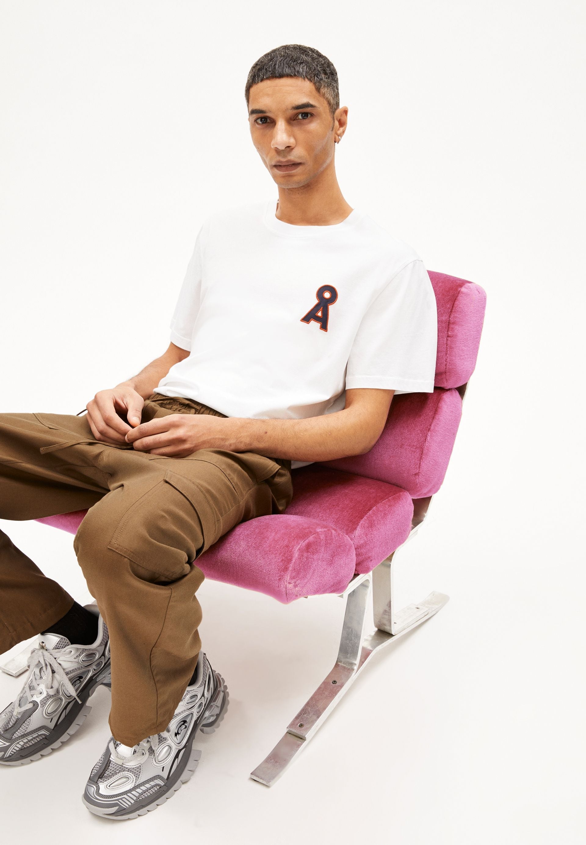 AADONI A SIGNATURE | white