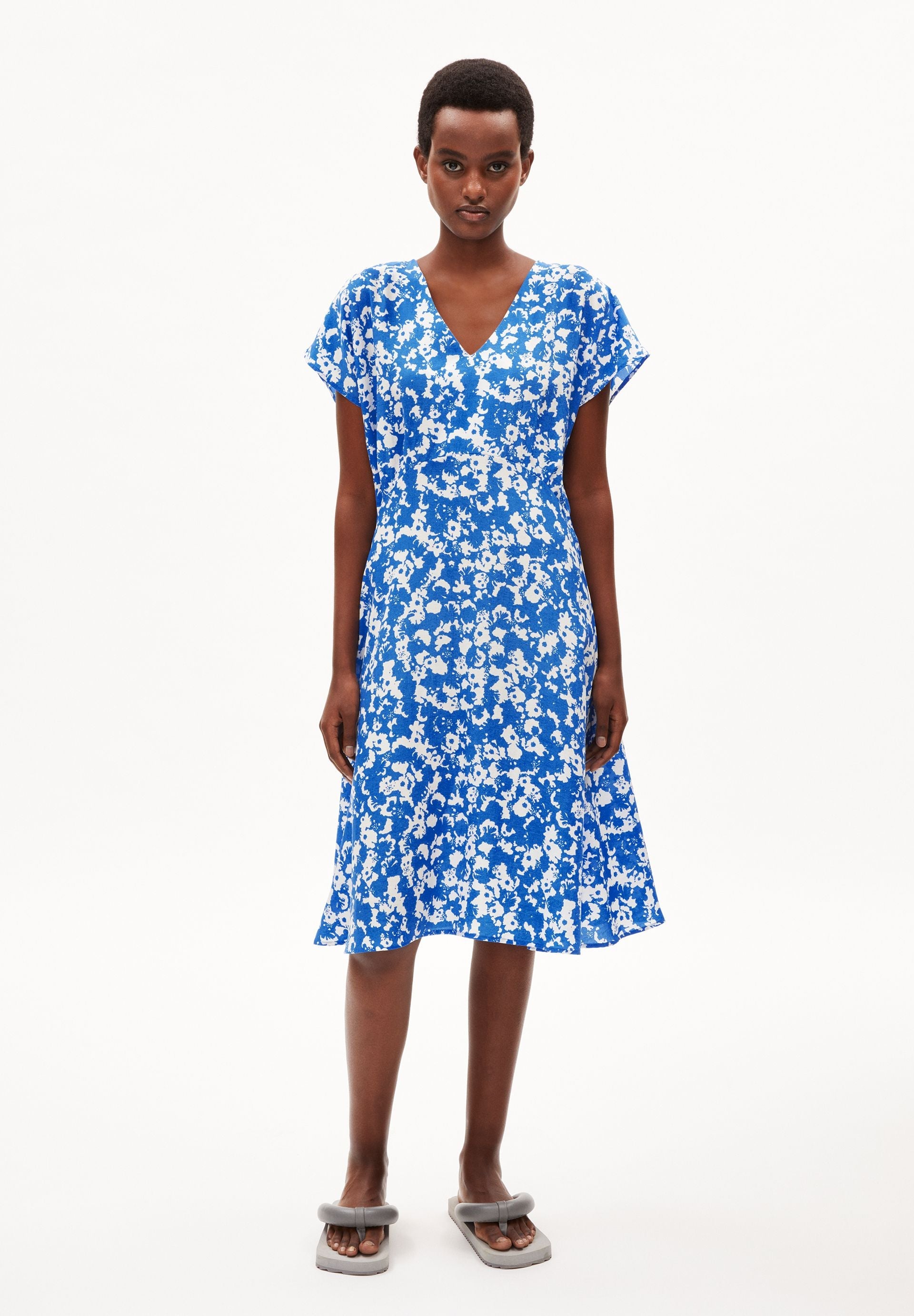 AALBINE LAPIS | warm blue