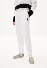 AAIKE ICONIC CAPSULE | white