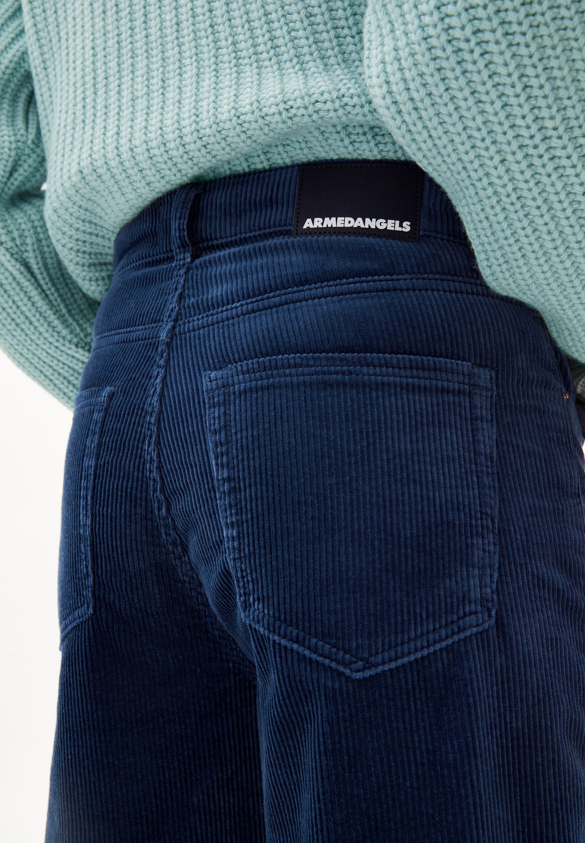 AAIKALA CORDUROY | deep sea blue