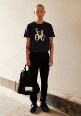 AATHAN | black