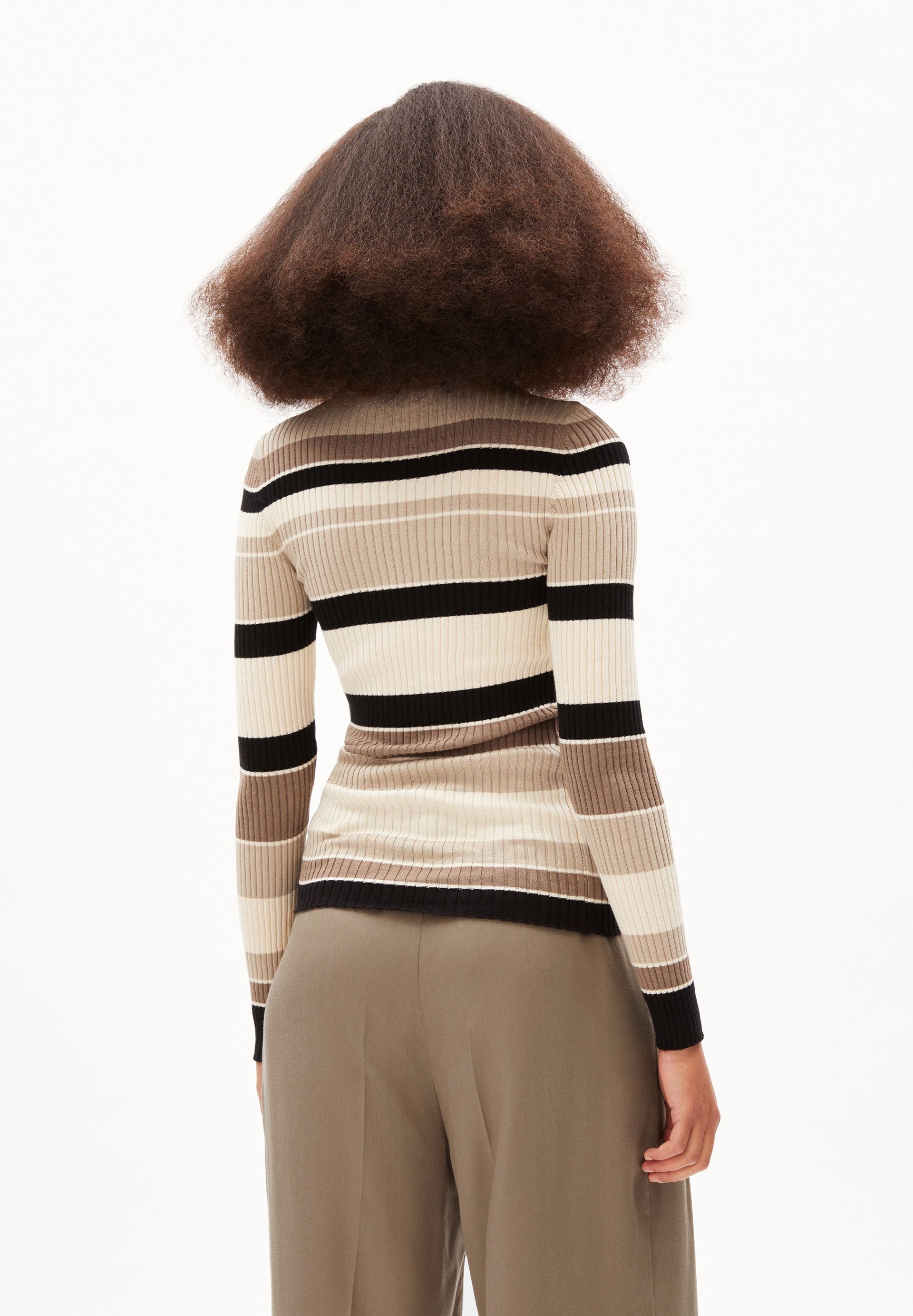 ALAANIA COLLEGE STRIPE | sandstone