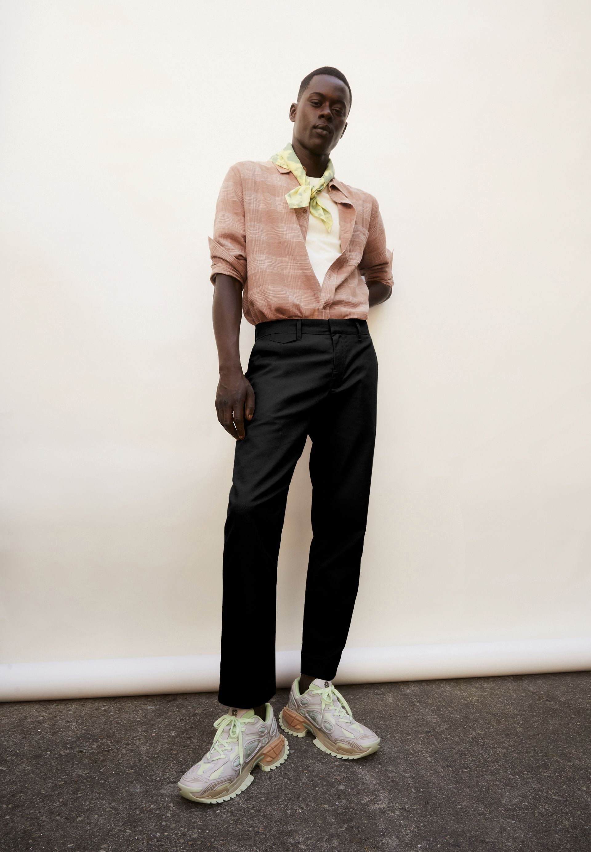 ALVAARO LINEN | black
