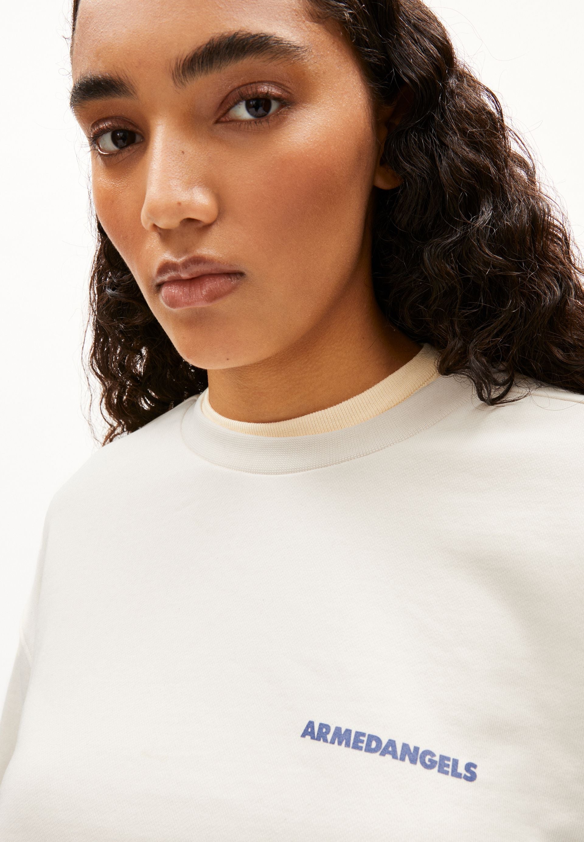 AARIN BACK FLOWAA | undyed
