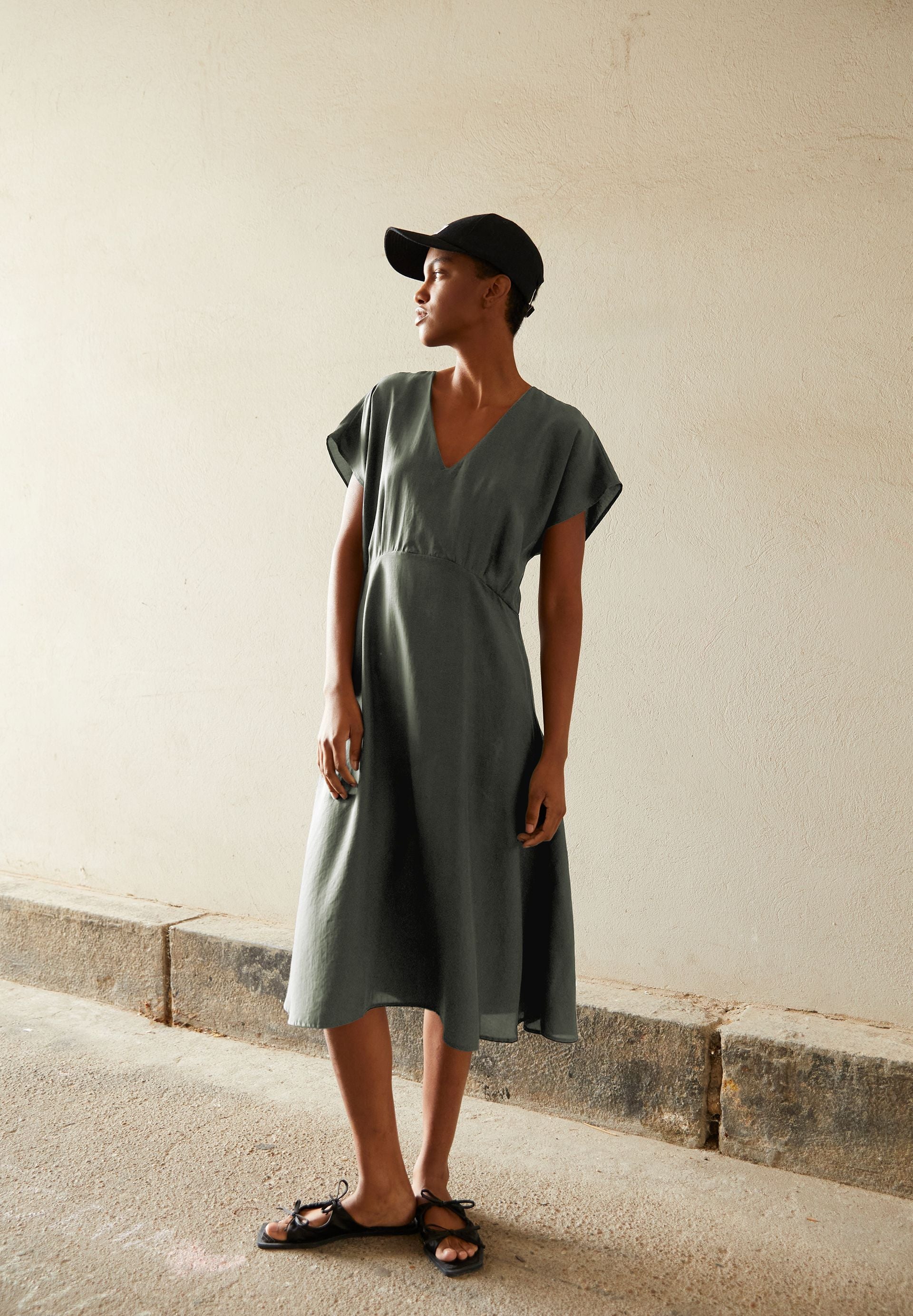 AALBINE | grey green