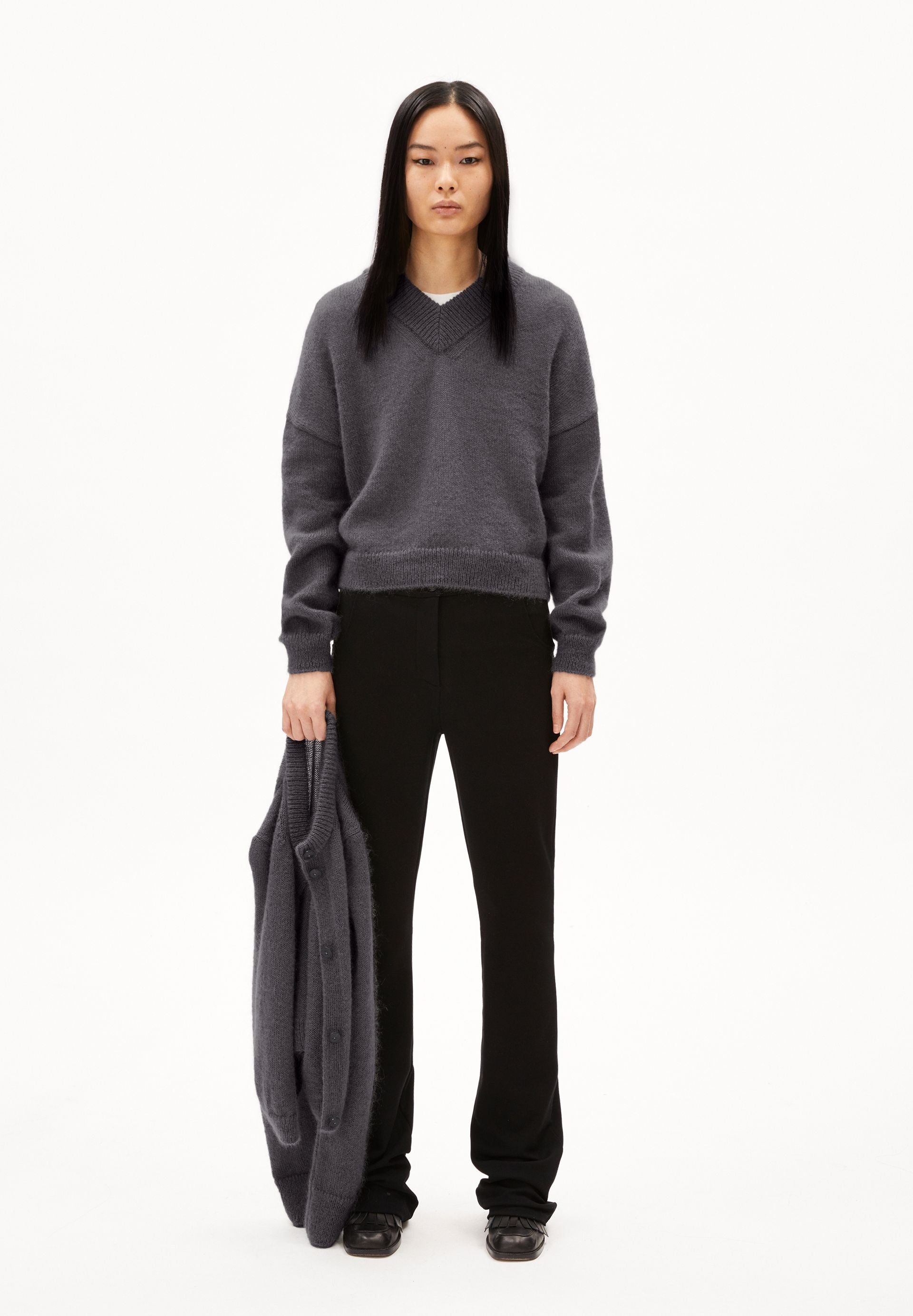 ALBASAA MOHAIR | iron cast