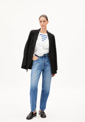 AAIKALA HIGH WAIST STRAIGHT JEANS | crunchy
