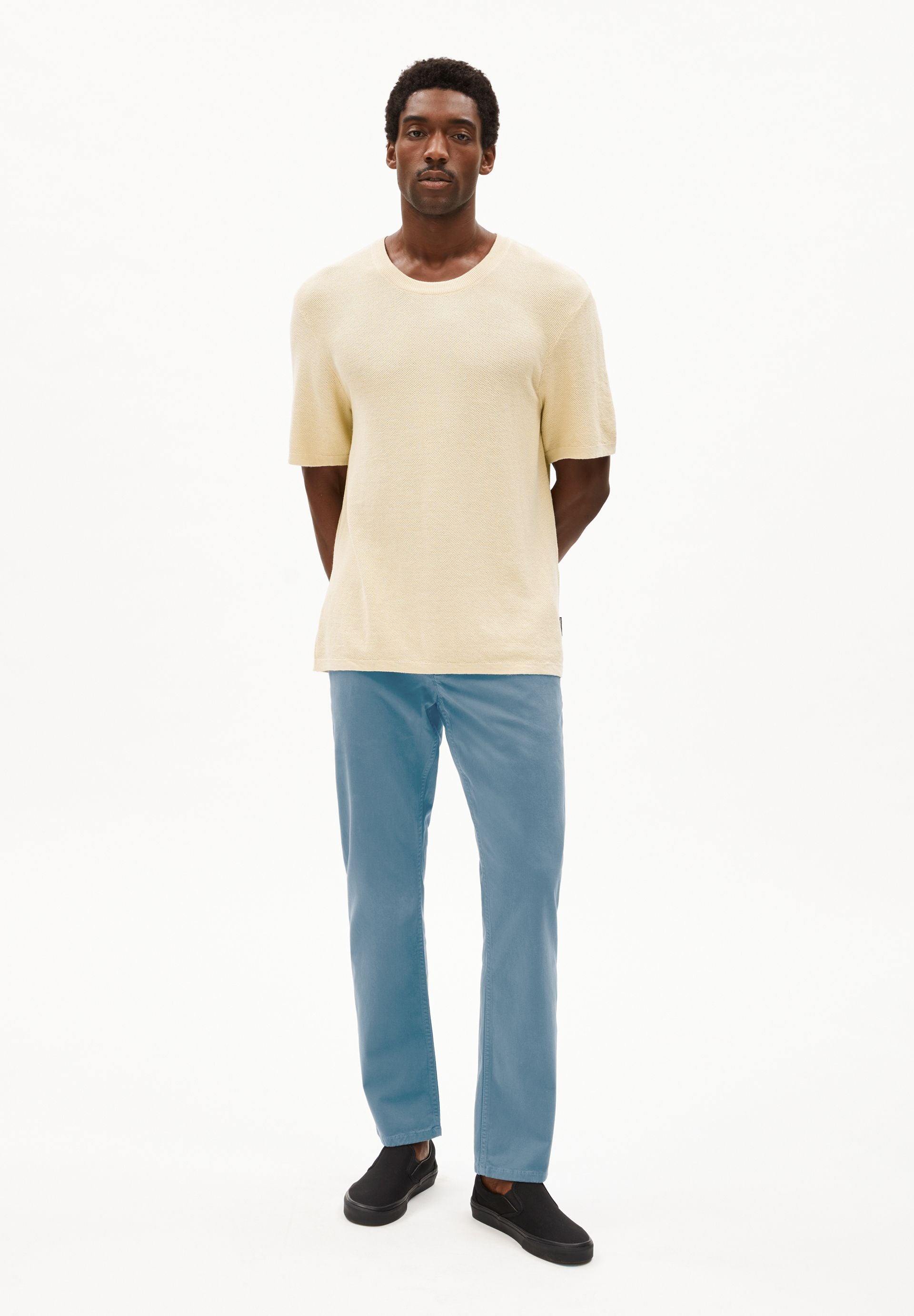 AASTER CHINOHOSE | pigment blue