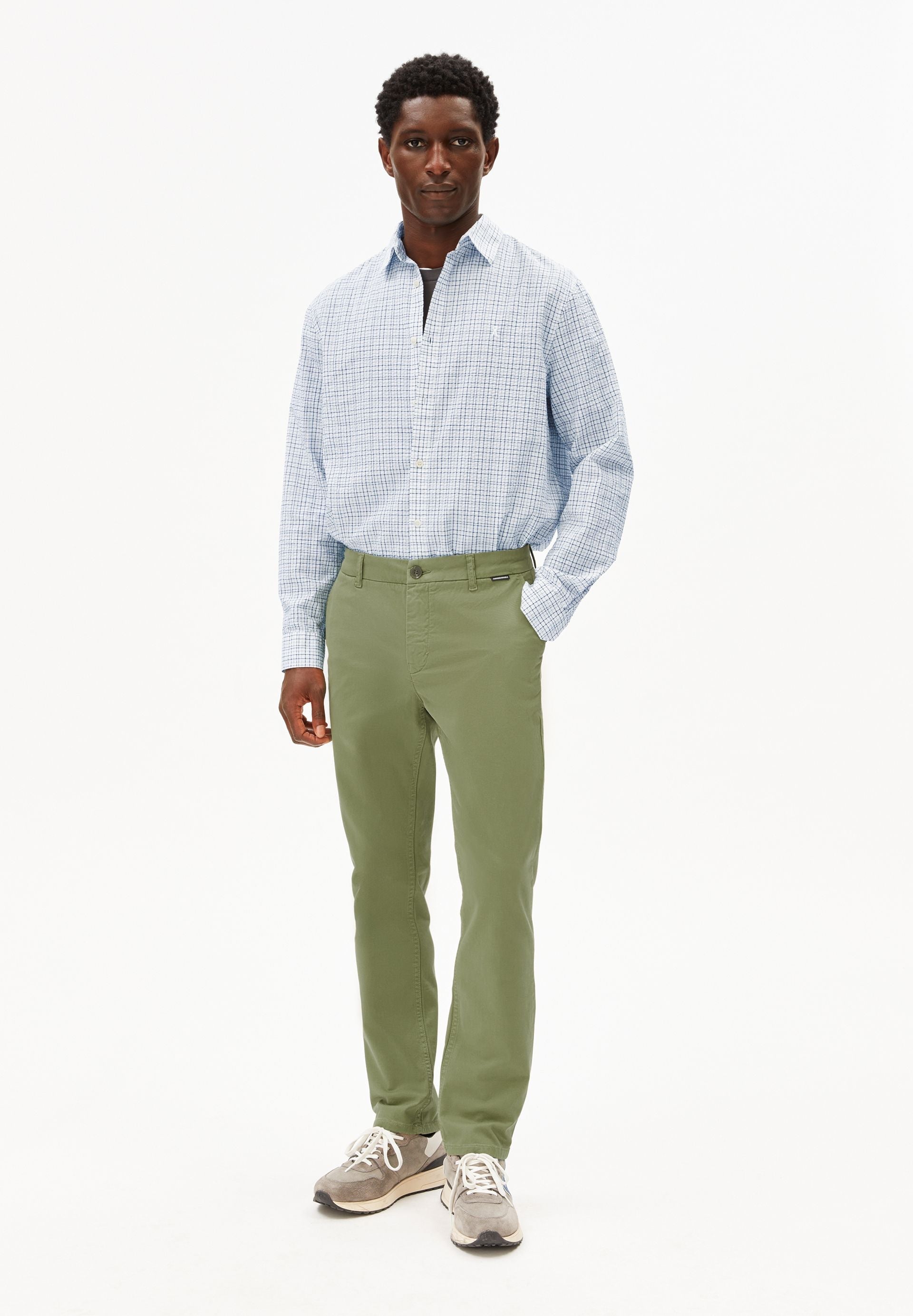 AASTER CHINOHOSE | fatigue green