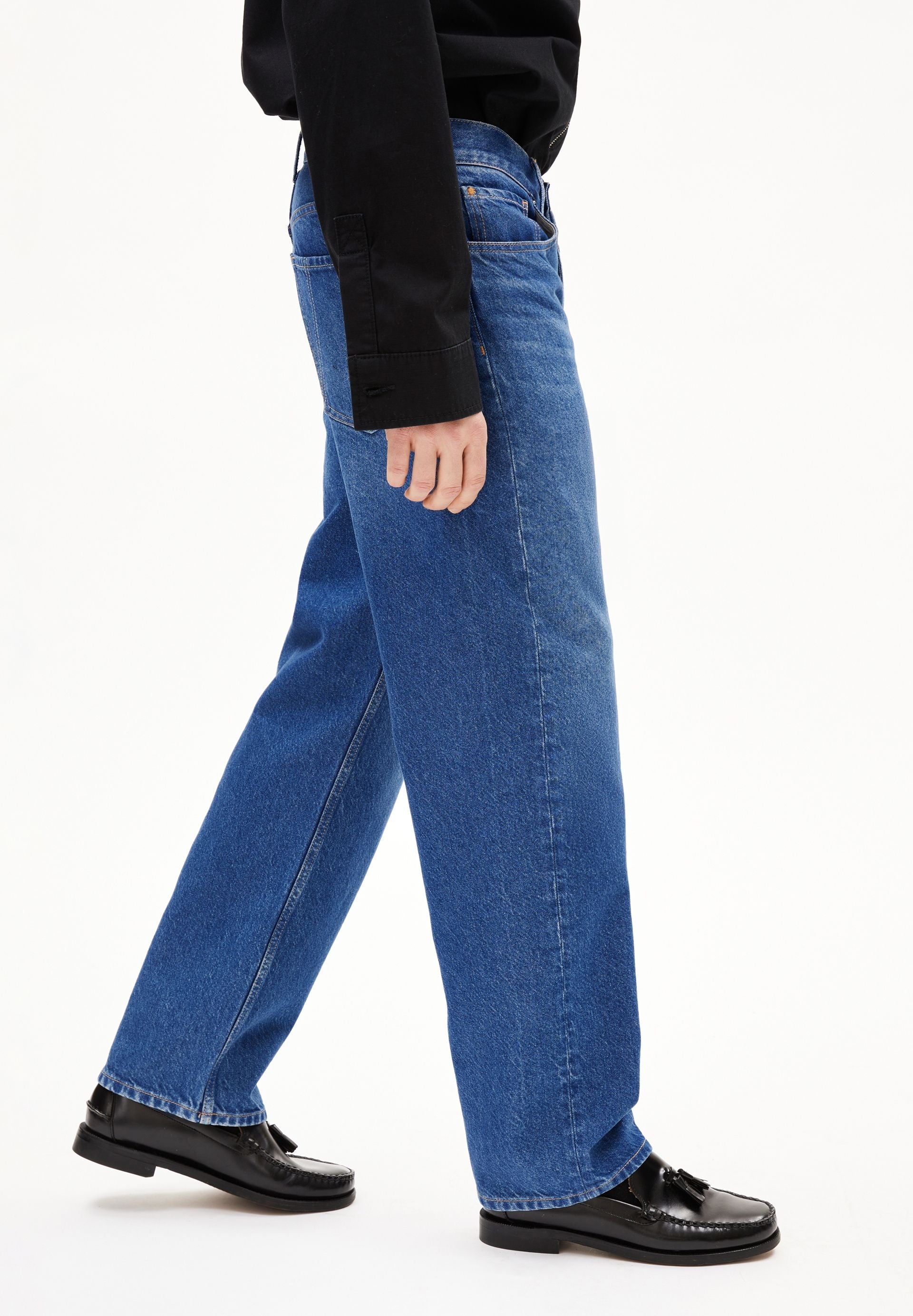 AARY STRAIGHT JEANS | bendoc