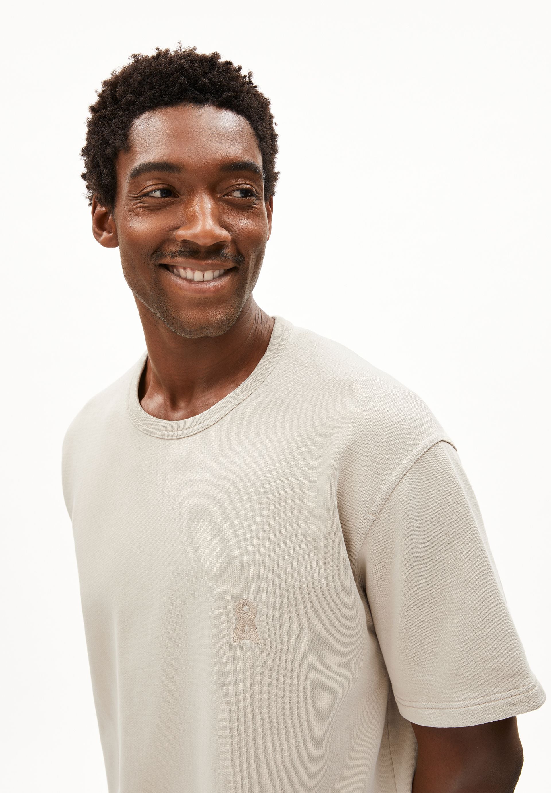 AADRU SWEAT GMT DYE | sand stone washed