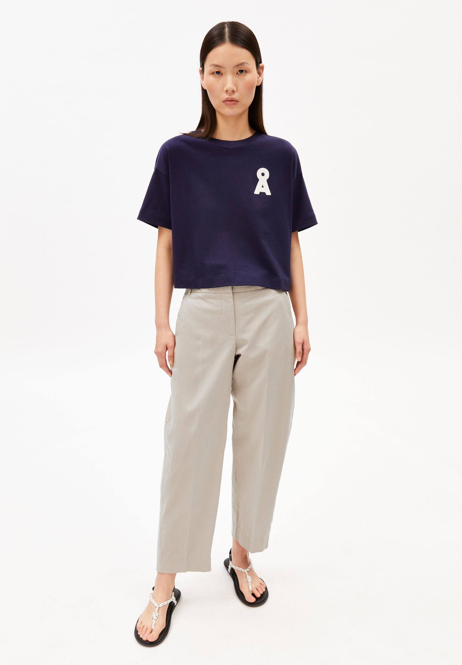 ALBERTARAA T-SHIRT | tinted navy