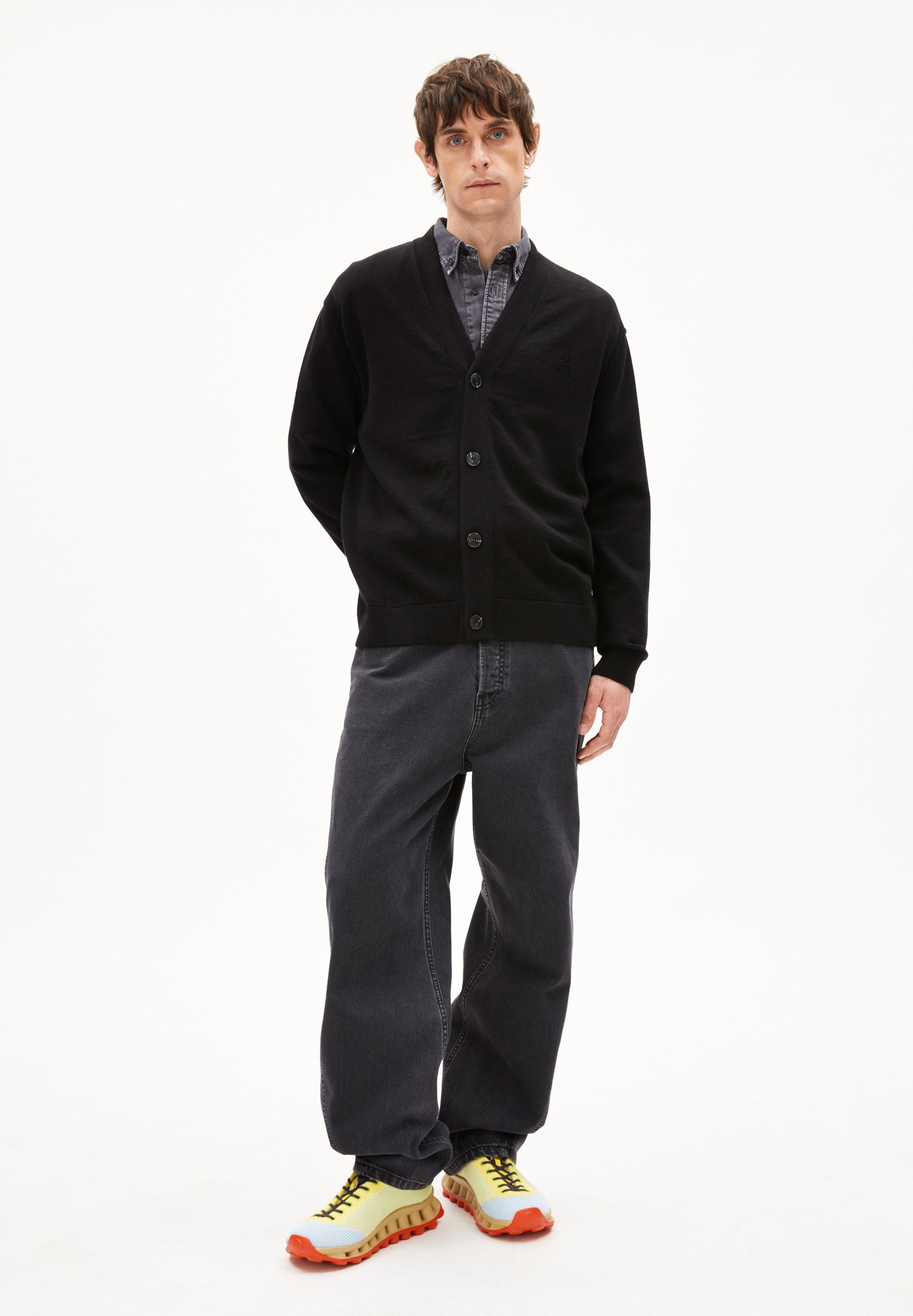 AANATOL STRICKJACKE | black