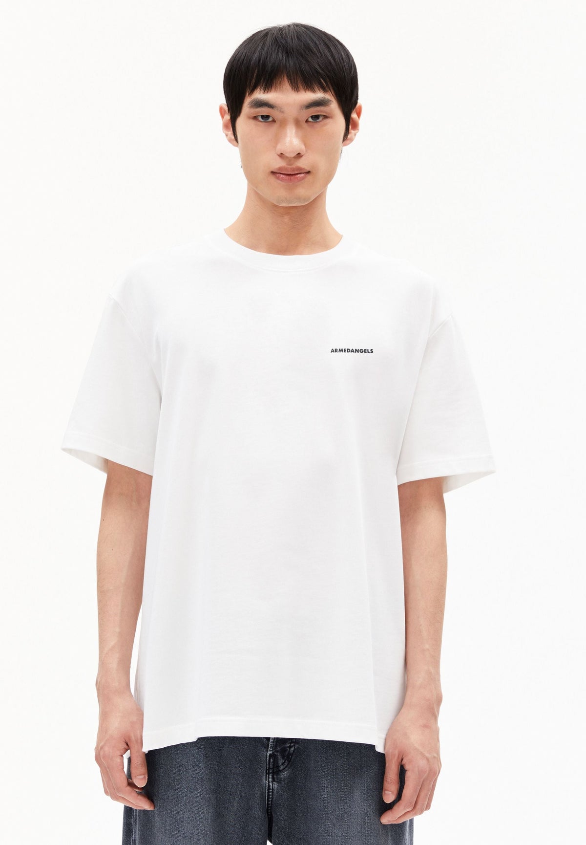 AADRU OUTSIDE | white
