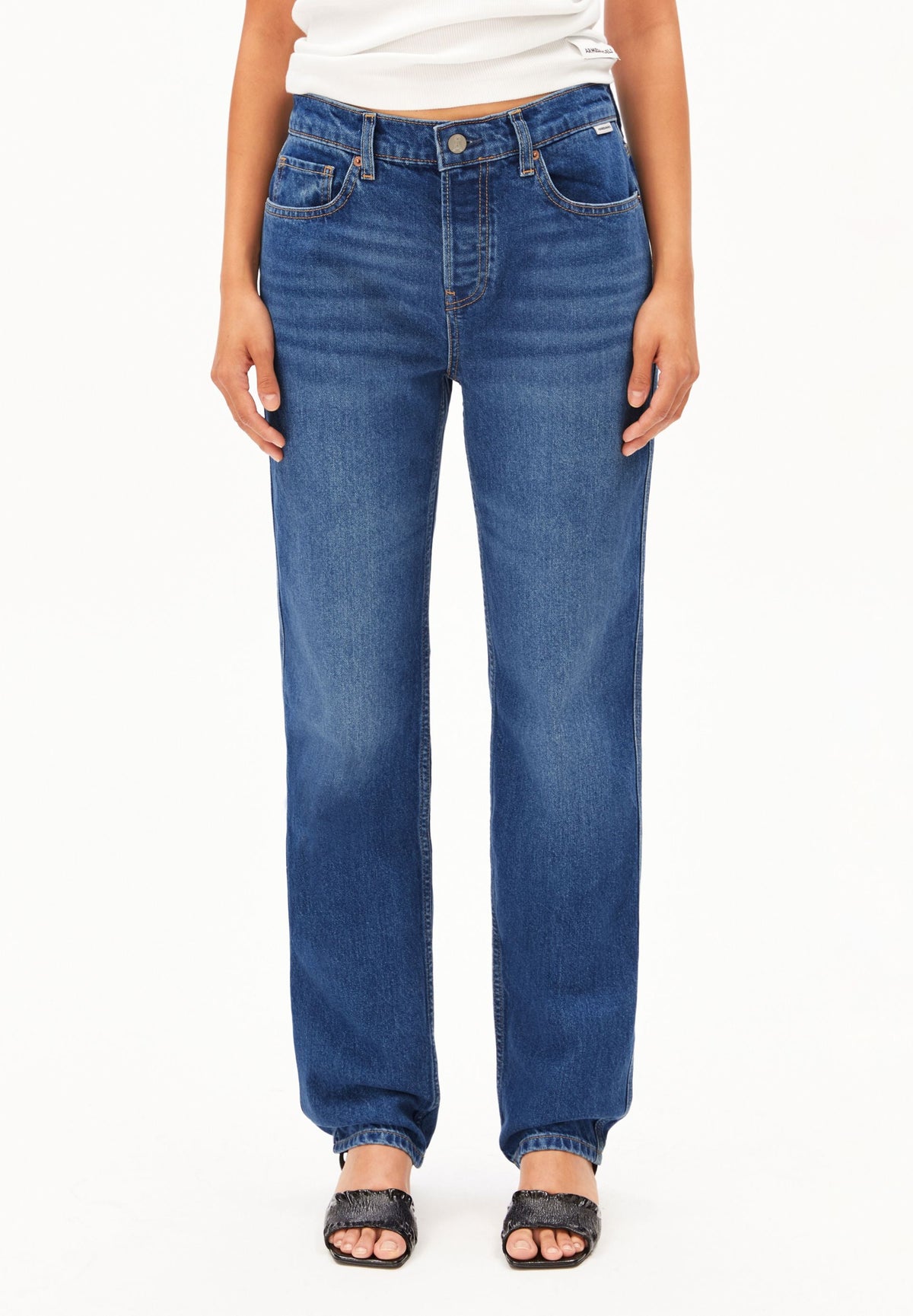 AAVELINE MID STRAIGHT JEANS | bellagio