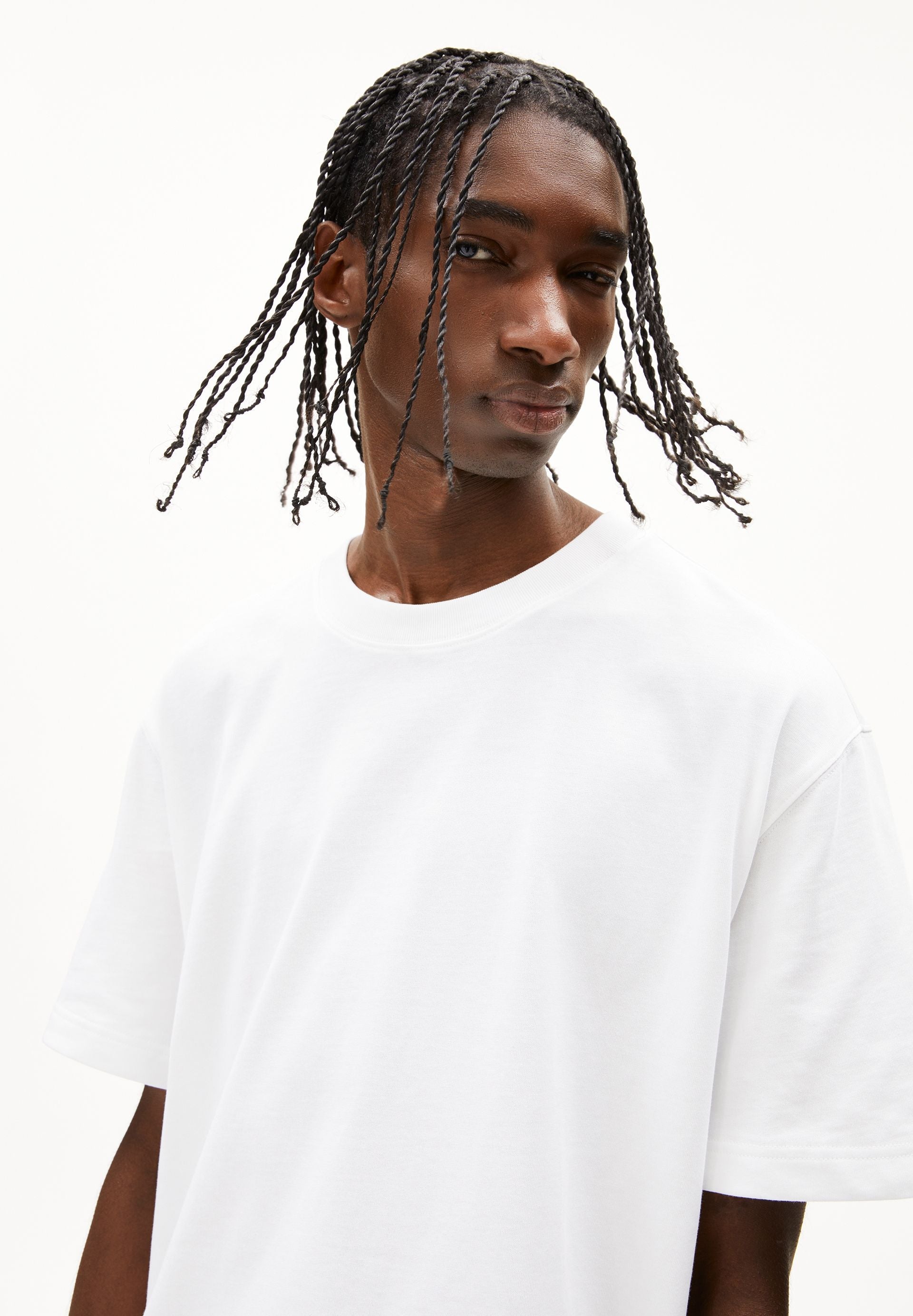 AADRU T-SHIRT | white