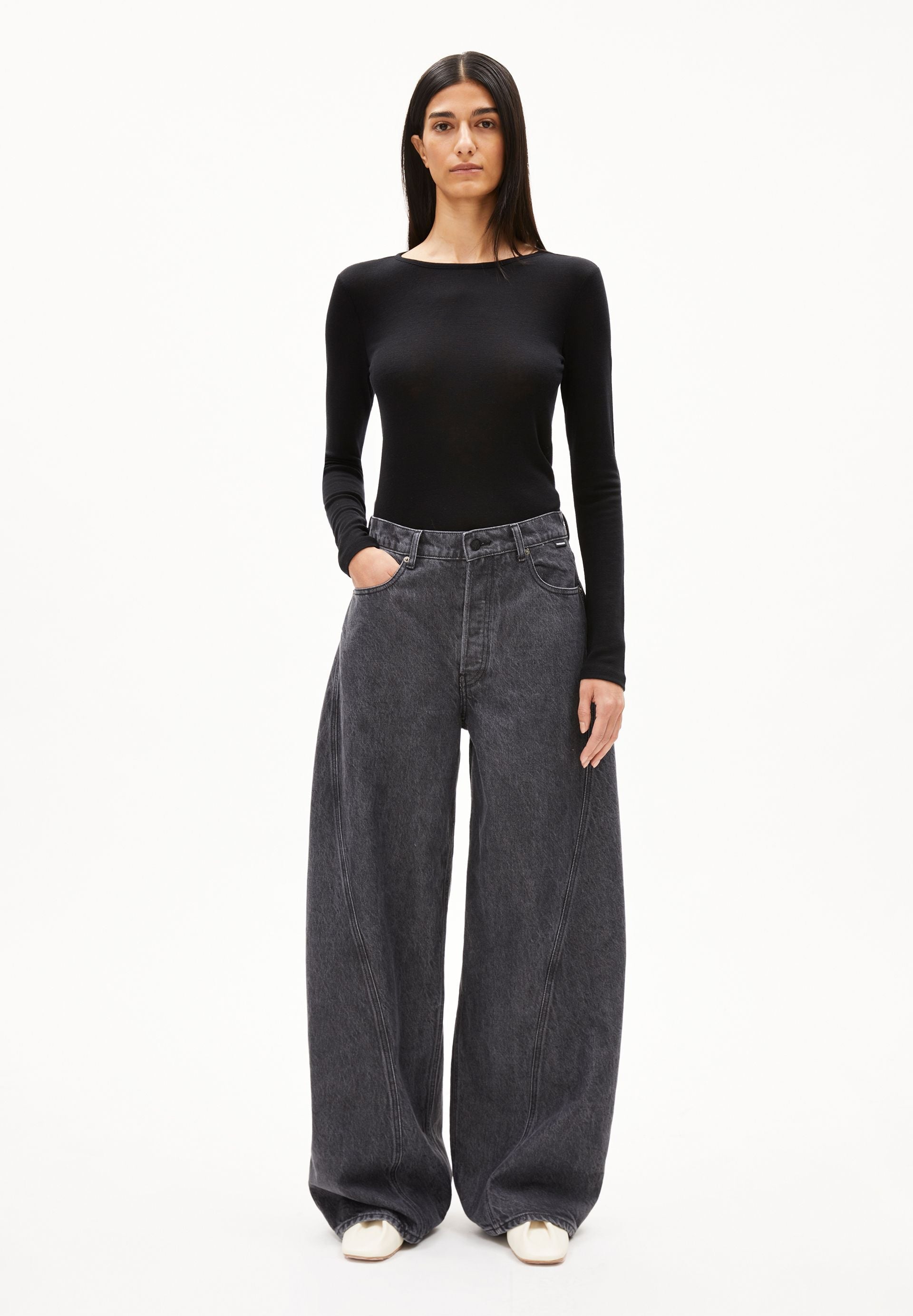 AALTHEA MID WAIST BARREL JEANS | corno