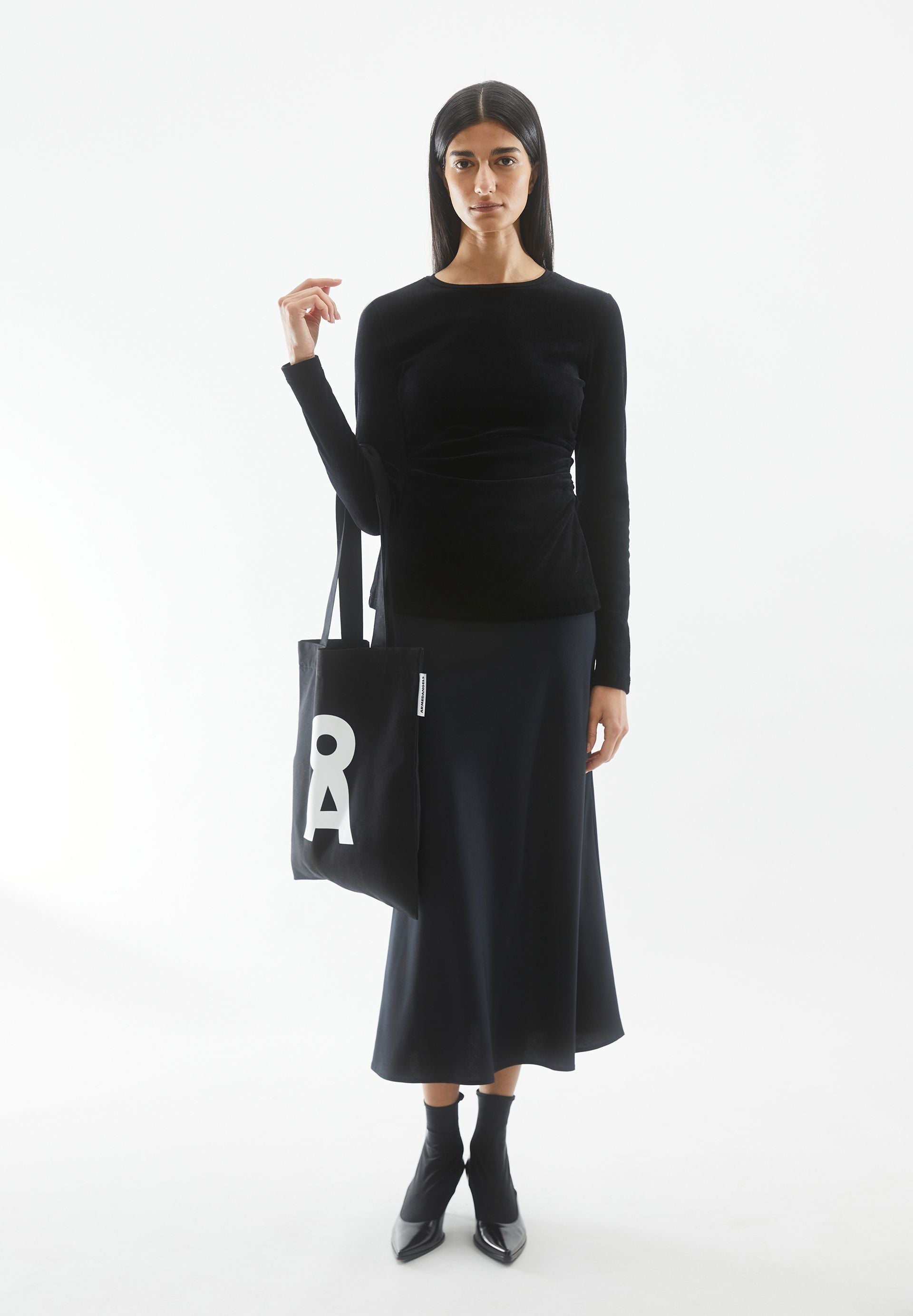 ADAAJA LORA VELVET | black
